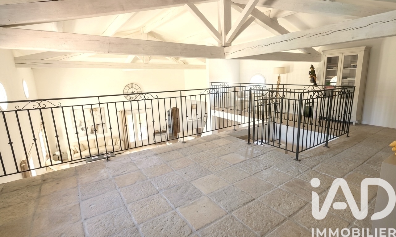 Vente maison à Besse sur Issole (83890) : maison 6 pièces 198 m² — 17