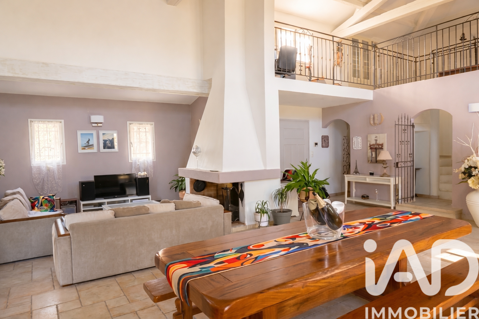 Vente maison à Besse sur Issole (83890) : maison 6 pièces 198 m² — 4