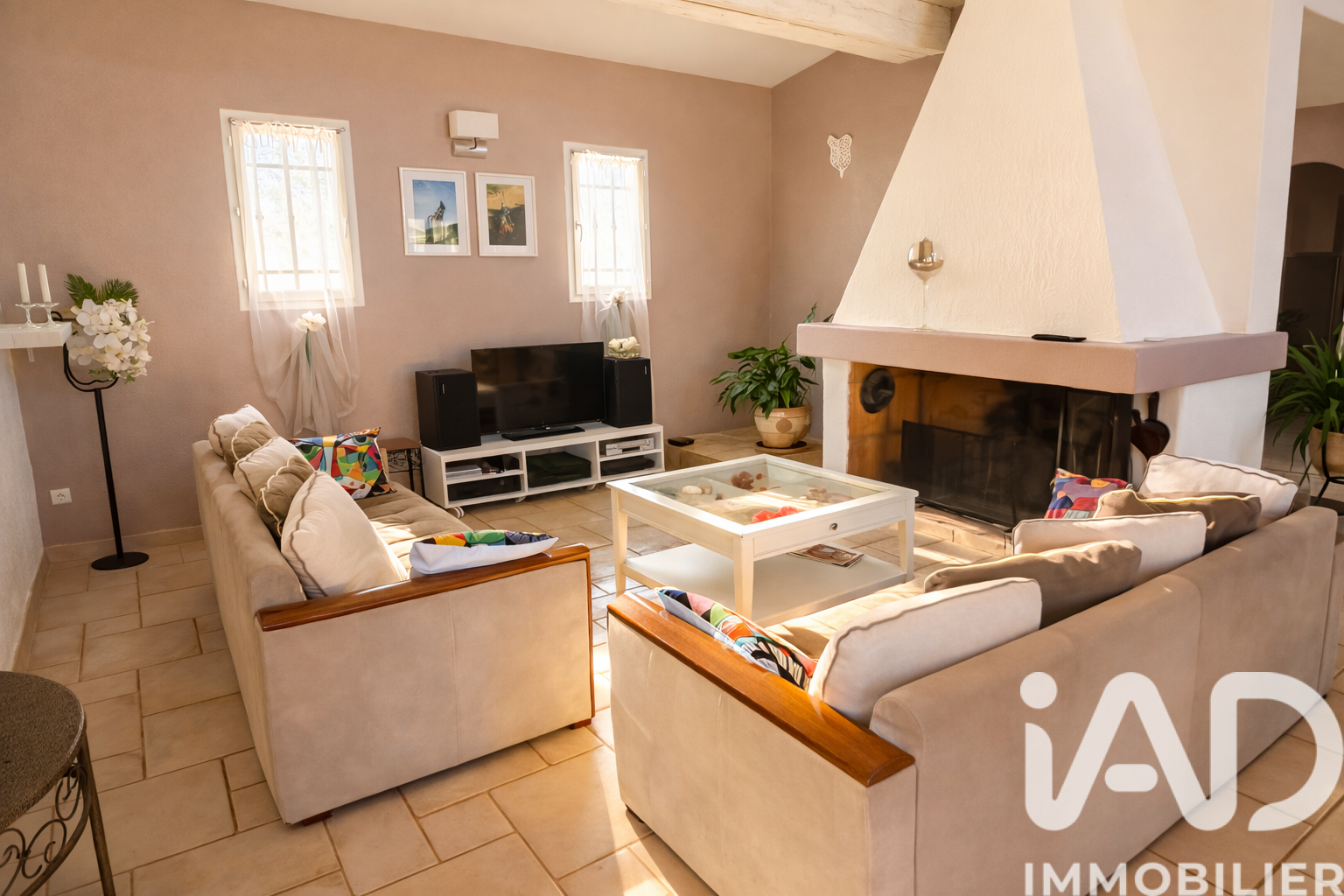 Vente maison à Besse sur Issole (83890) : maison 6 pièces 198 m² — 5
