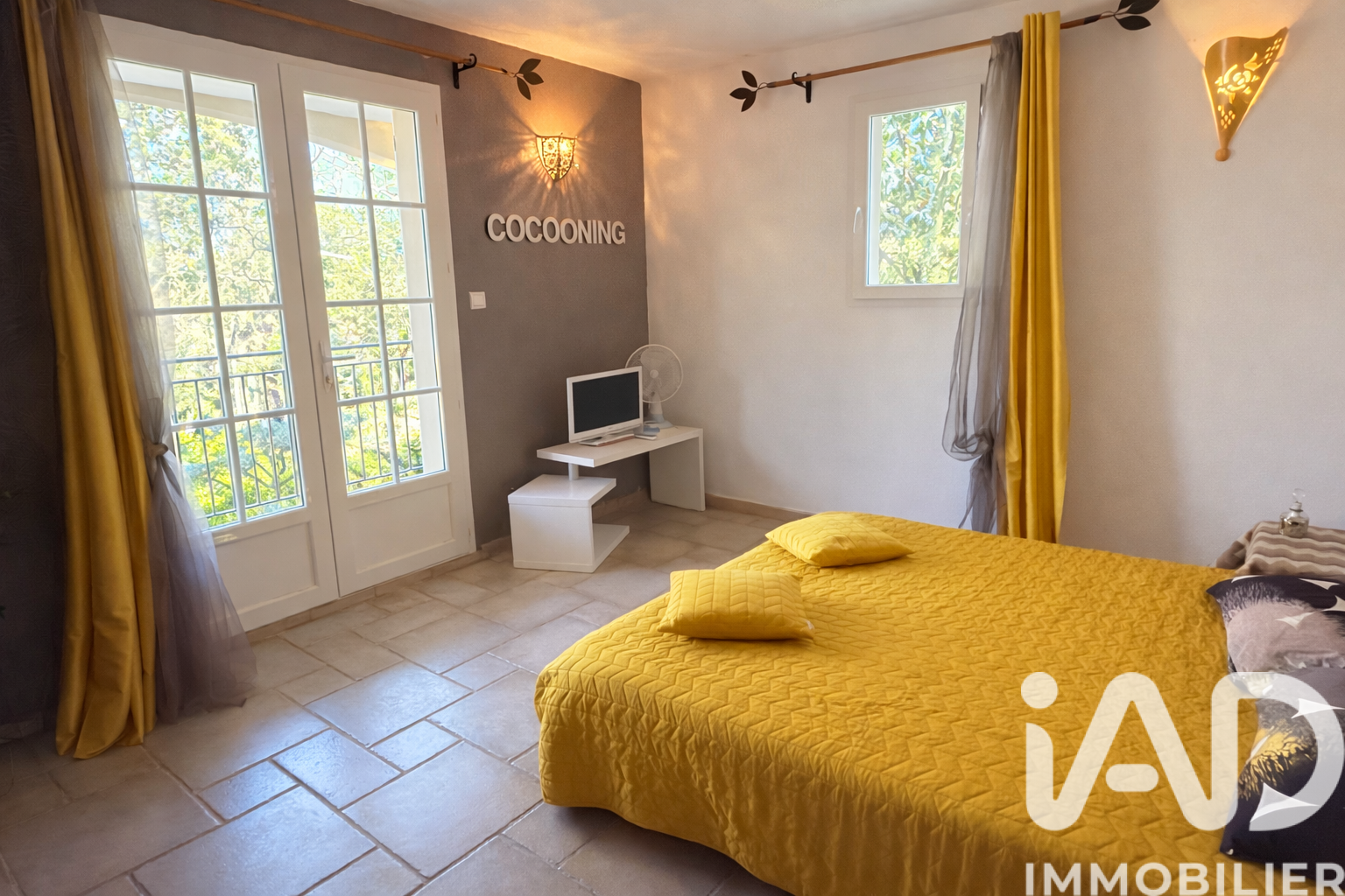 Vente maison à Besse sur Issole (83890) : maison 6 pièces 198 m² — 13