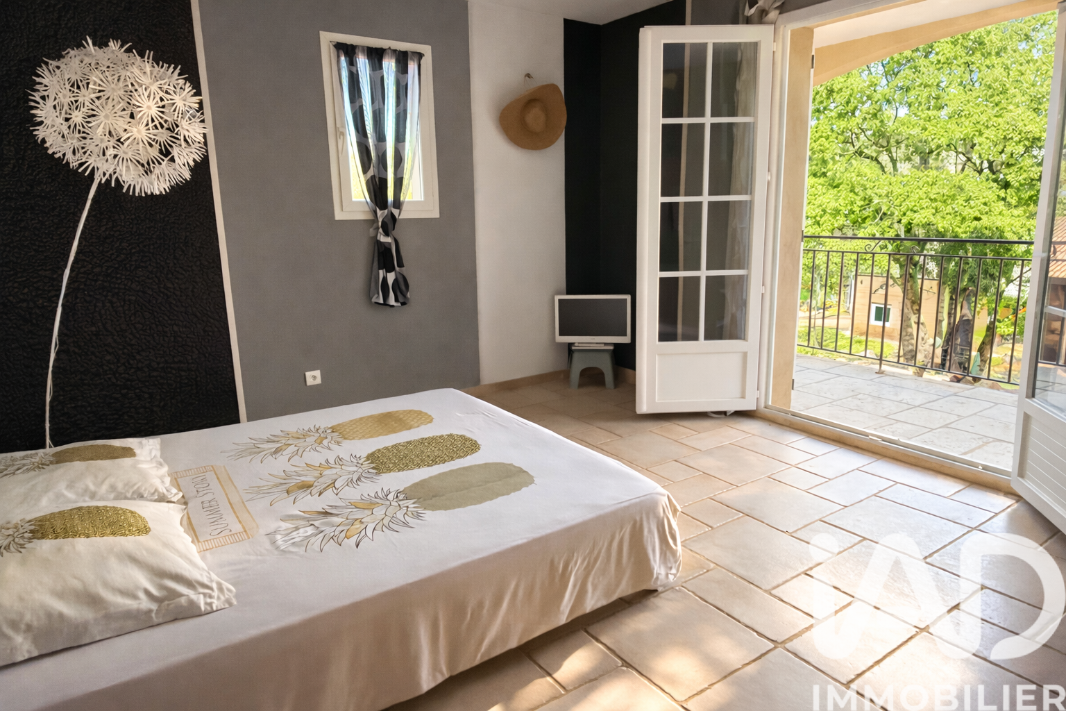 Vente maison à Besse sur Issole (83890) : maison 6 pièces 198 m² — 12