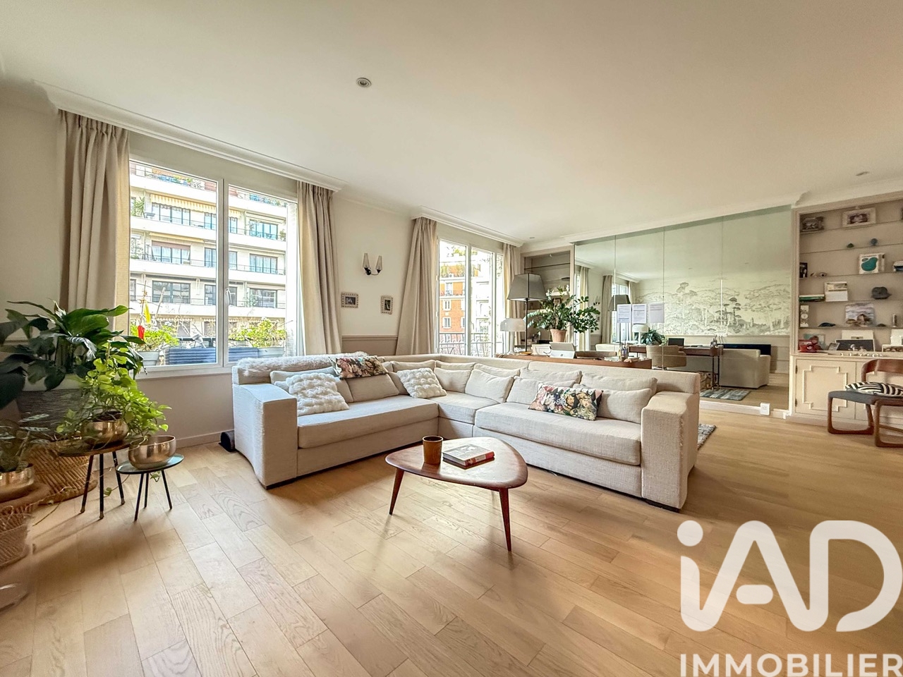 Vente appartement à Paris (75016) : appartement 5 pièces 133 m² - 1966641 — 2