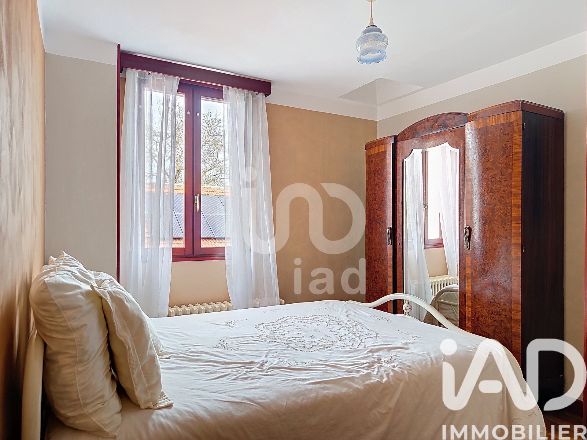 Vente maison à Vierzon (18100) : maison traditionnelle 5 pièces 141 m² — 18