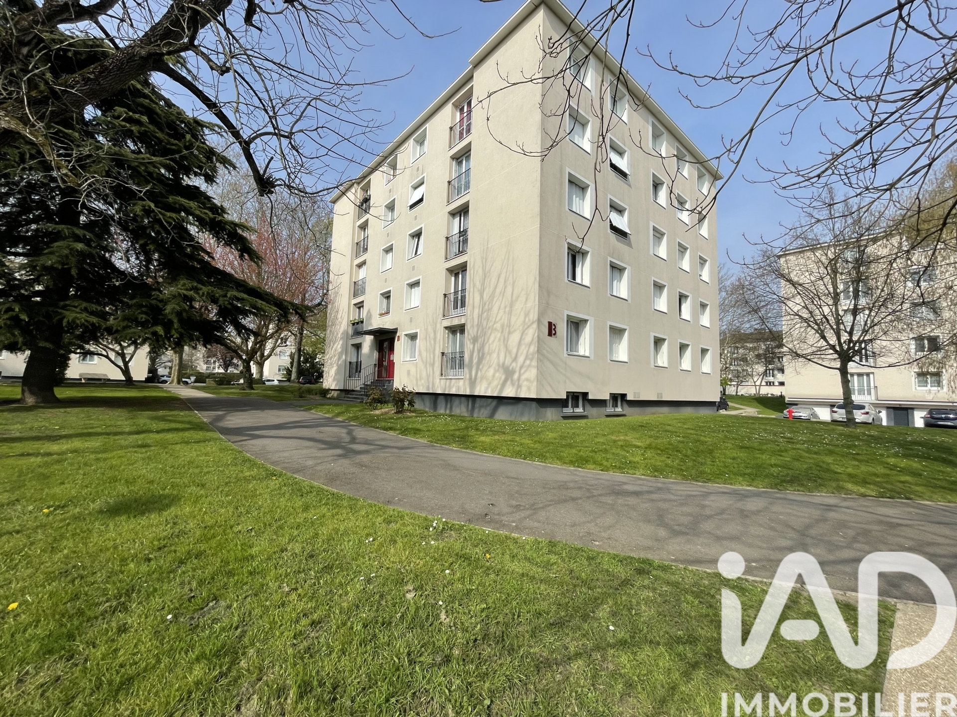 Vente appartement à Taverny (95150) : appartement 2 pièces 48 m² — 12