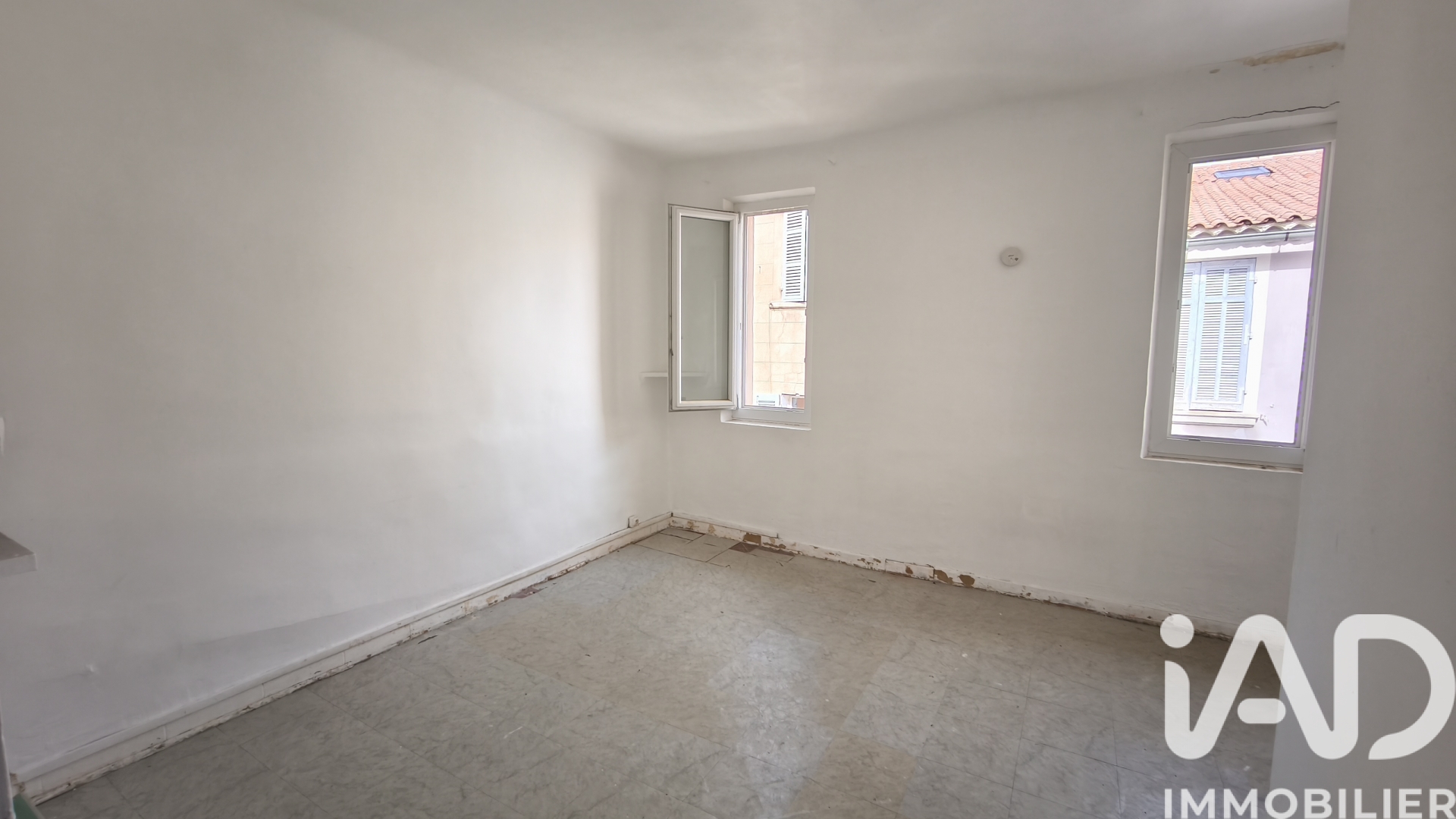 Vente appartement à Ollioules (83190) : appartement 2 pièces 51 m² - 1974951 — 8