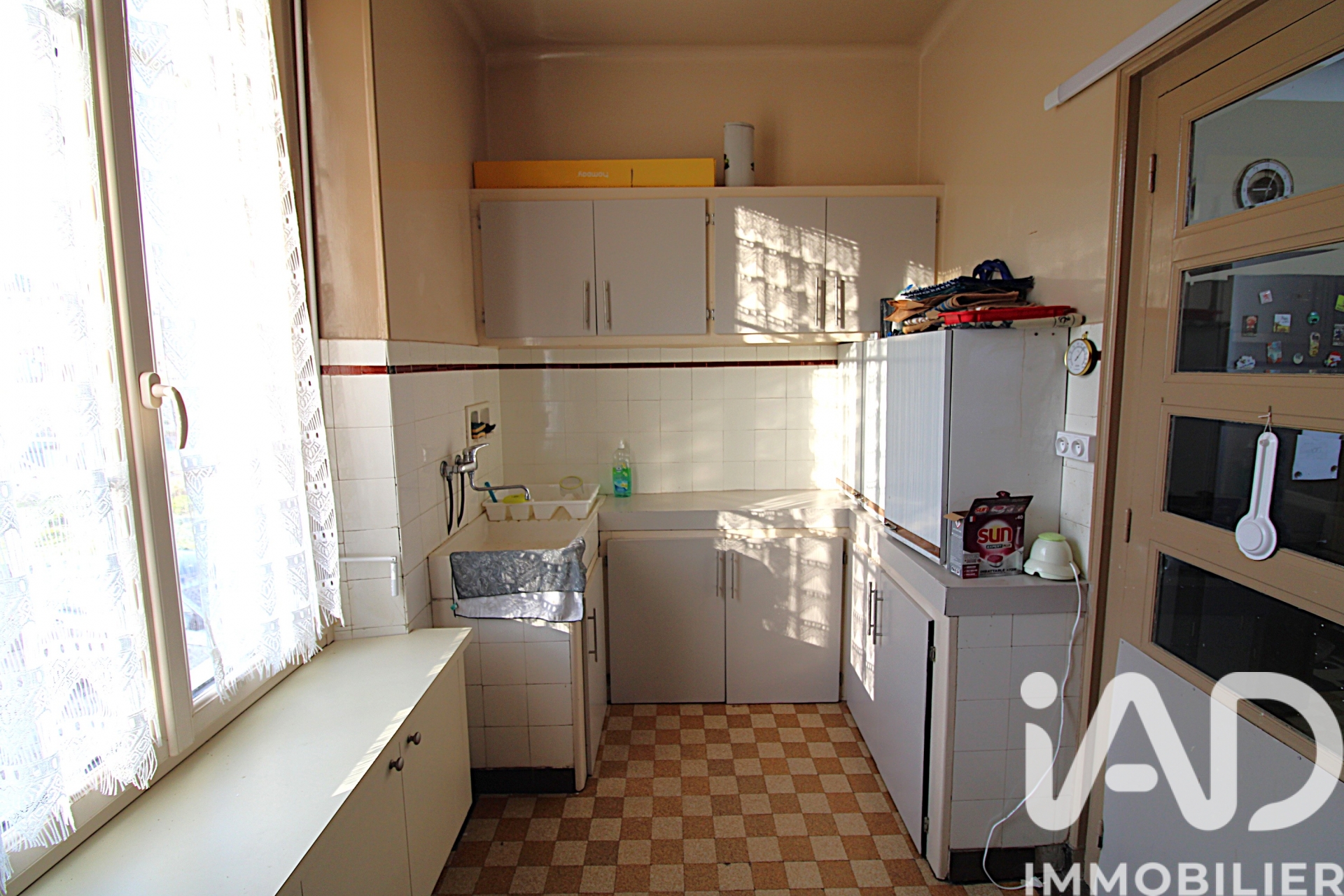 Vente maison à Bourganeuf (23400) : maison de ville 8 pièces 158 m² — 9
