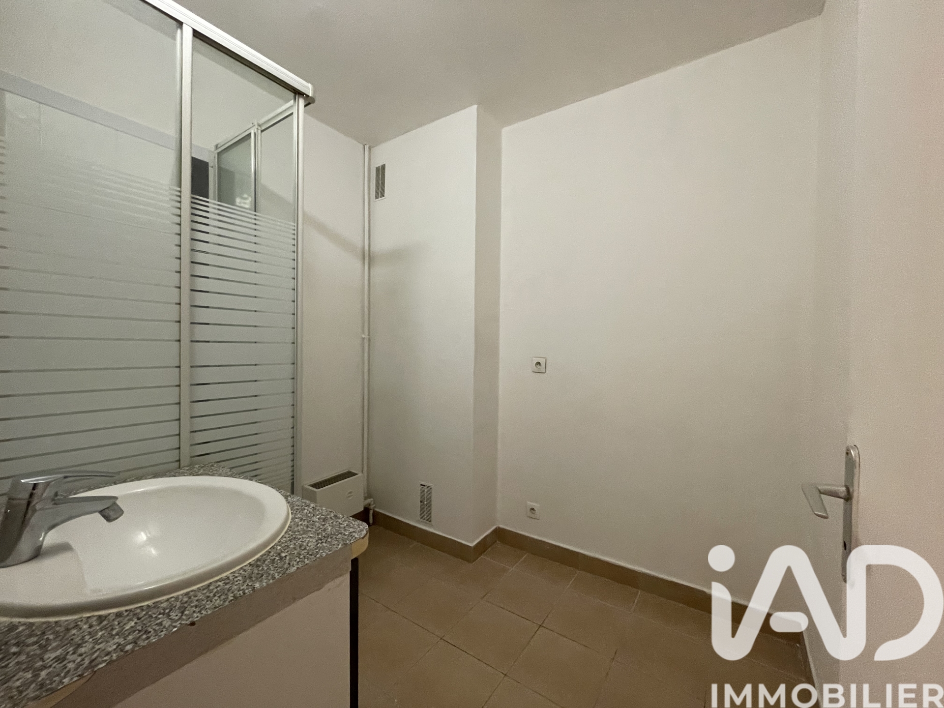 Vente appartement à Taverny (95150) : appartement 2 pièces 48 m² — 11