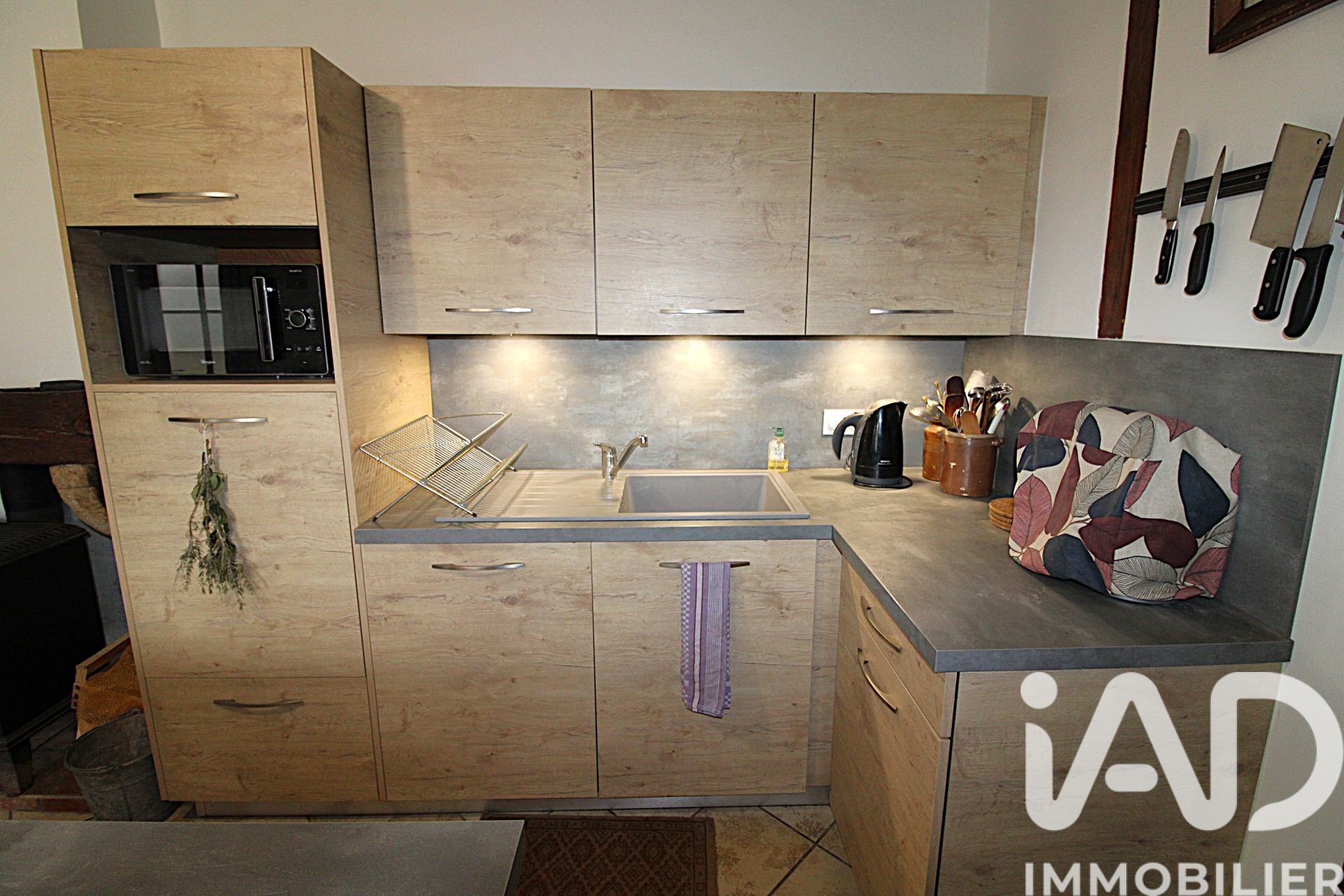 Vente maison à Bourganeuf (23400) : maison de village 8 pièces 156 m² — 7