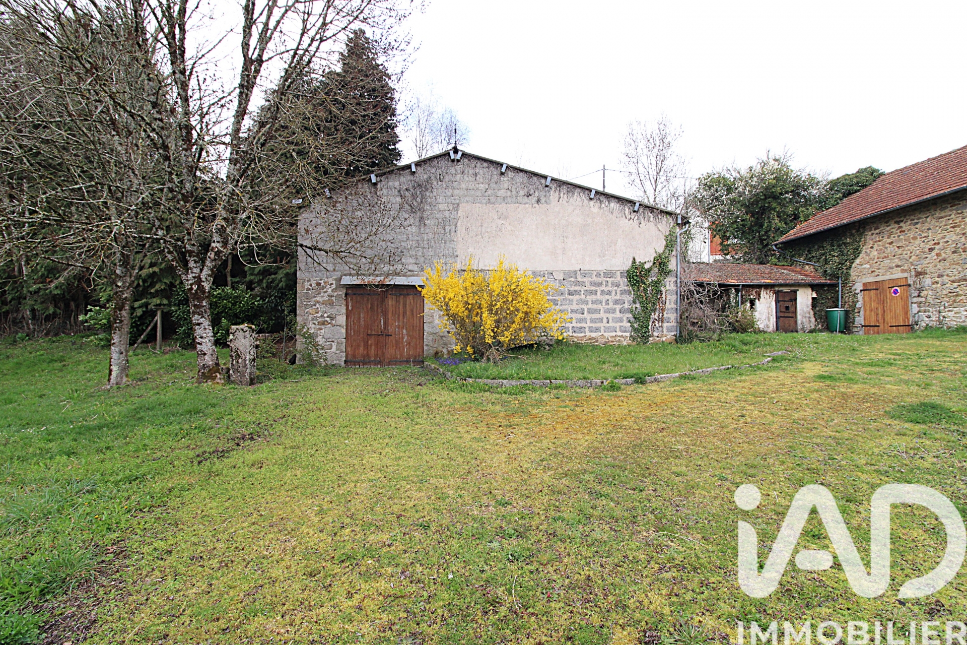 Vente maison à Bourganeuf (23400) : maison de village 8 pièces 156 m² — 20