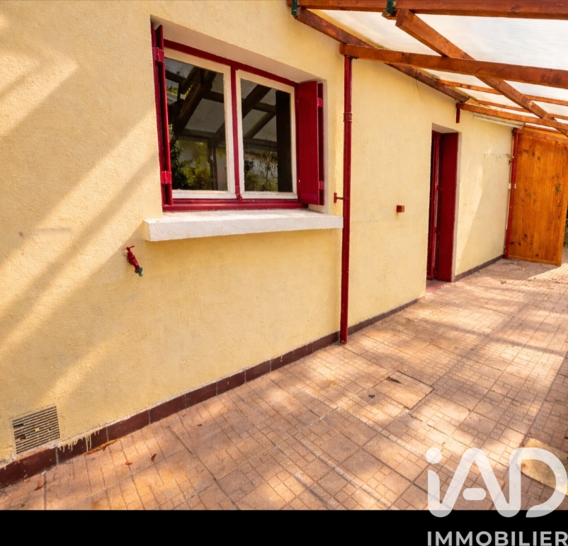 Vente maison à Vichy (03200) : maison 8 pièces 127 m² — 25