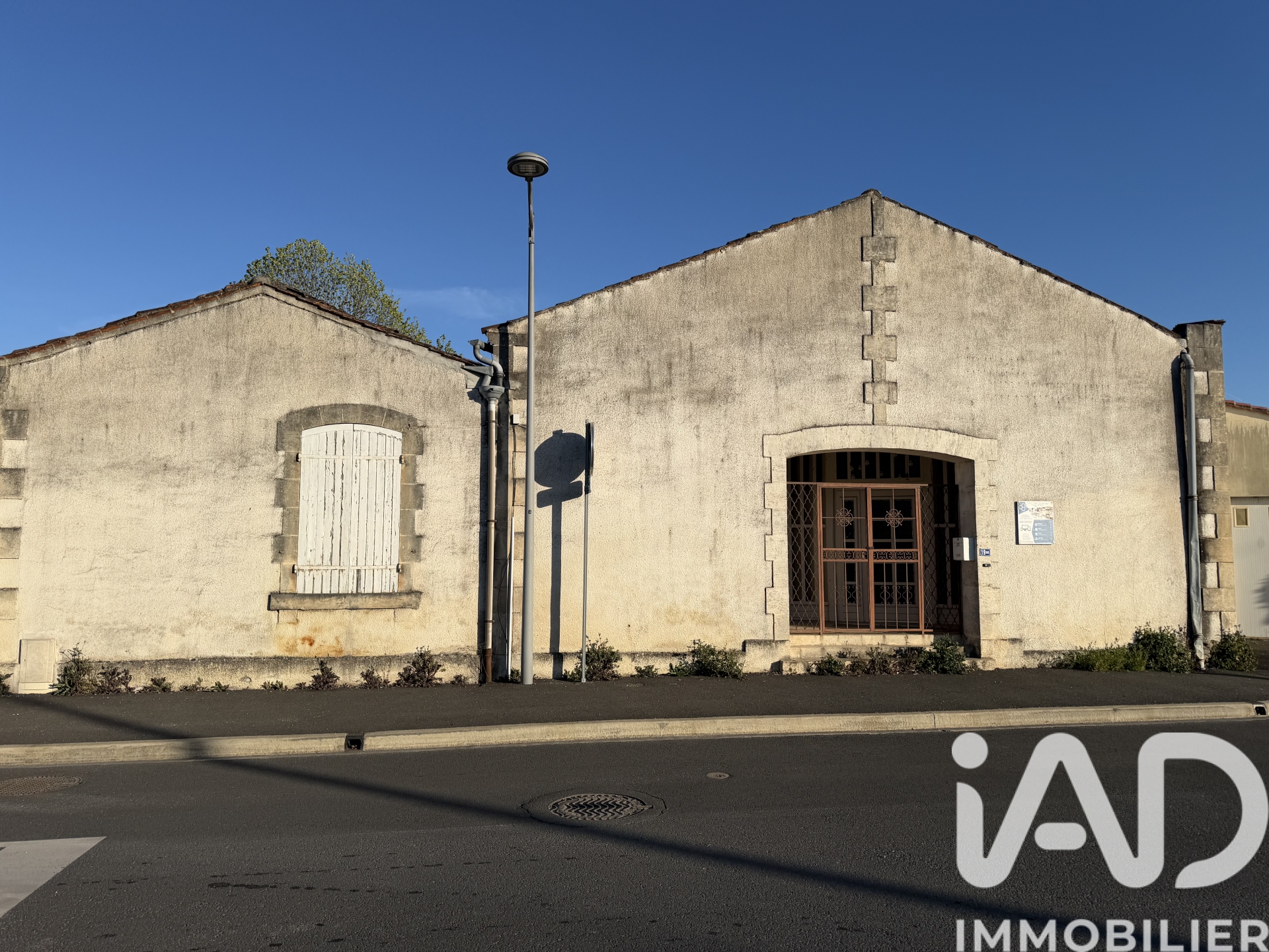 Vente maison à Jarnac (16200) : maison de ville 5 pièces 135 m² — 17
