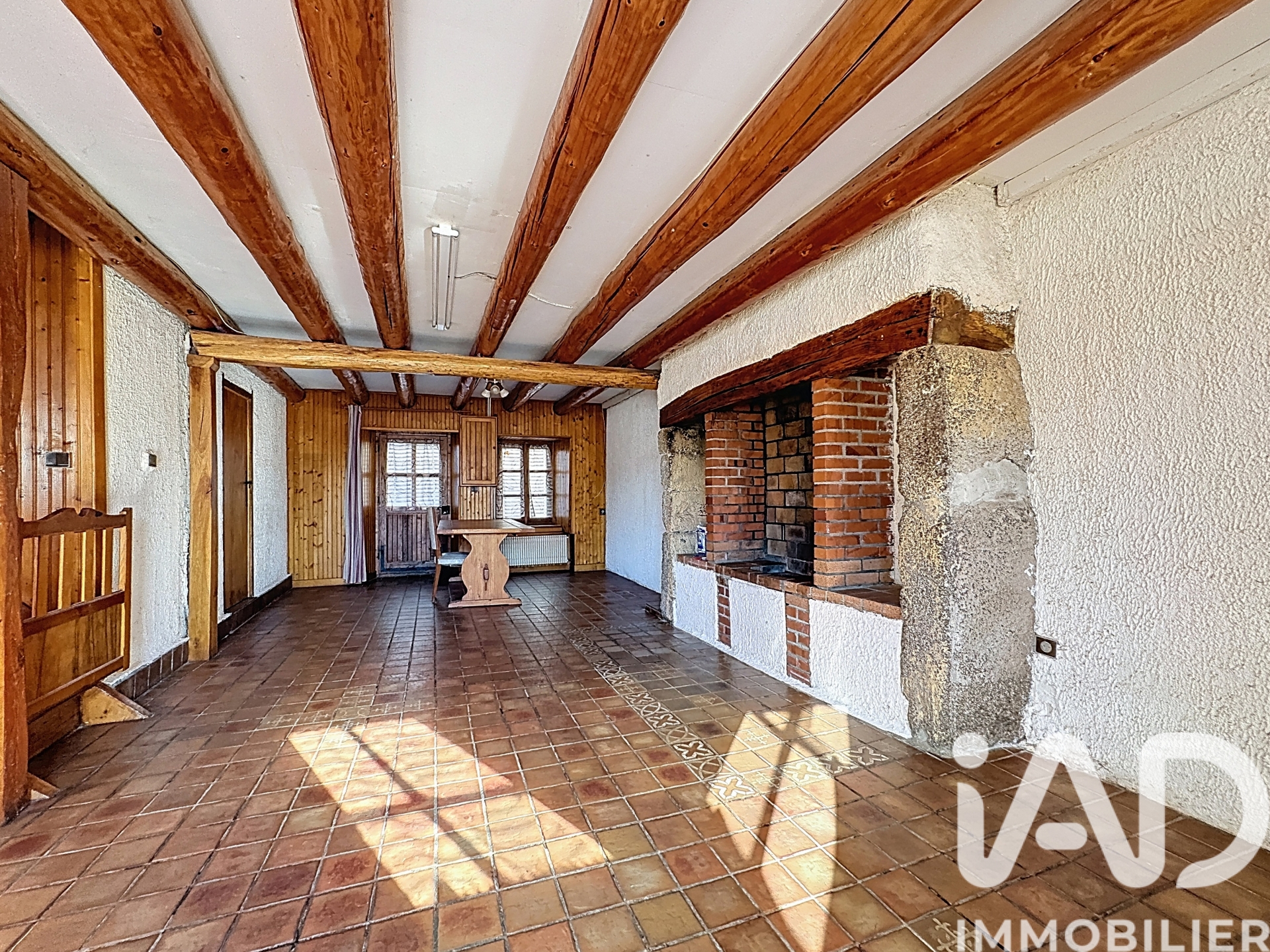 Vente maison à Champétières (63600) : maison de village 6 pièces 138 m² — 4