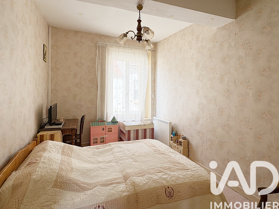 Vente maison à Thury (89520) : maison de village 4 pièces 124 m² — 12