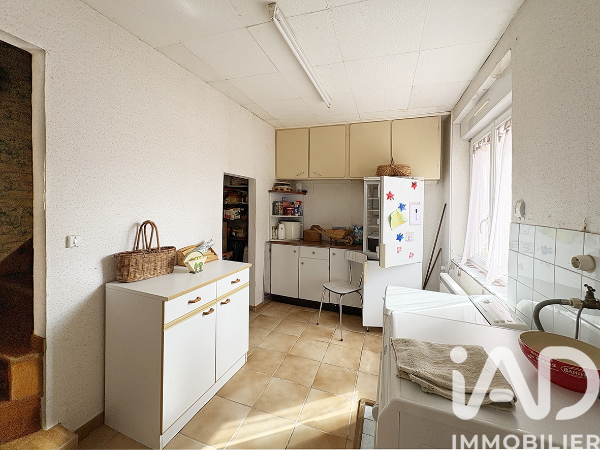 Vente maison à Thury (89520) : maison de village 4 pièces 124 m² — 10