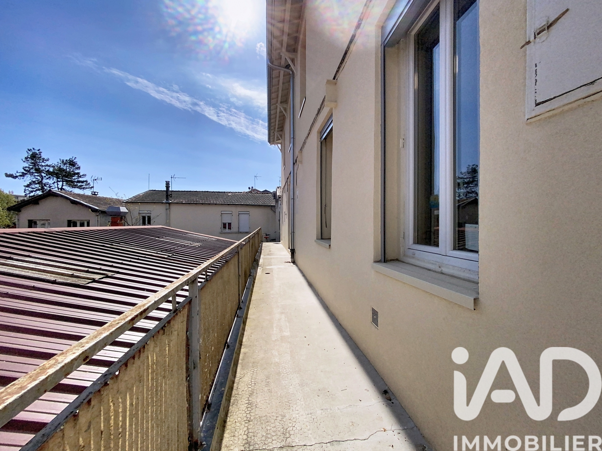 Vente appartement à Décines-Charpieu (69150) : appartement 2 pièces 37 m² - 1982002 — 7