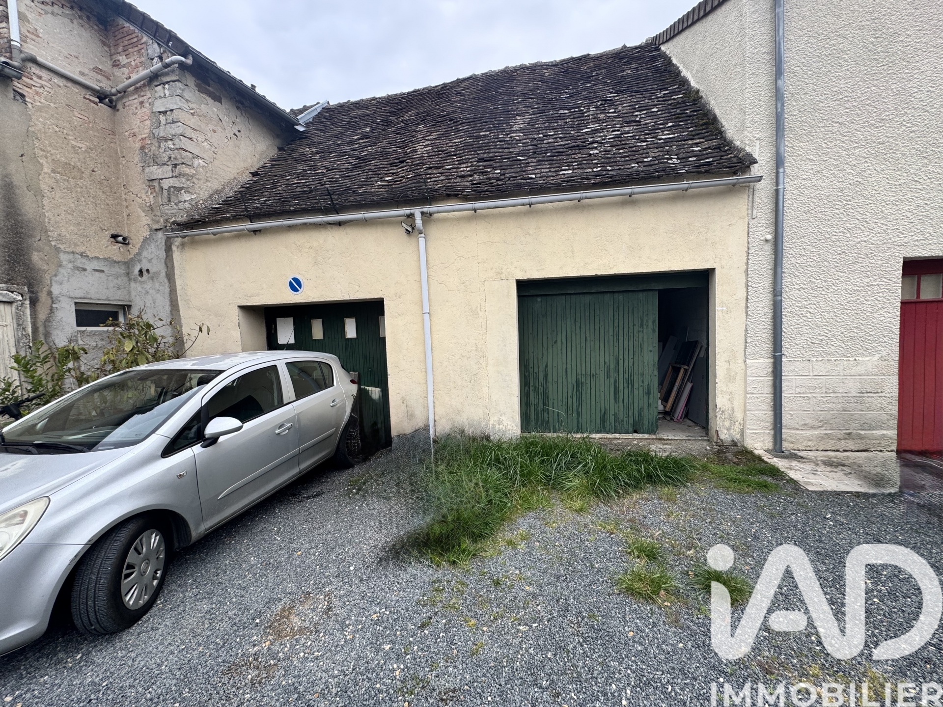 Vente Garage 60 m²