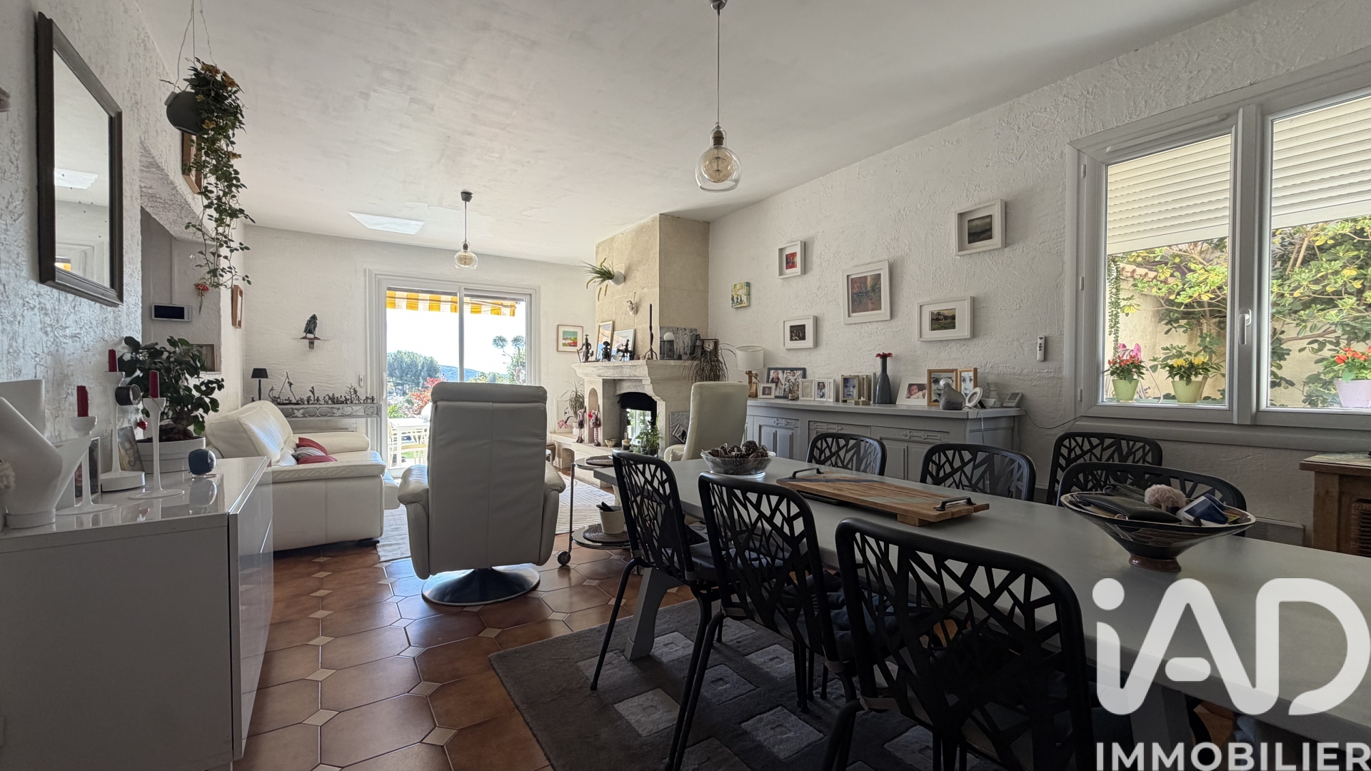 Vente maison à Velaux (13880) : maison 6 pièces 120 m² - 1993403 — 4