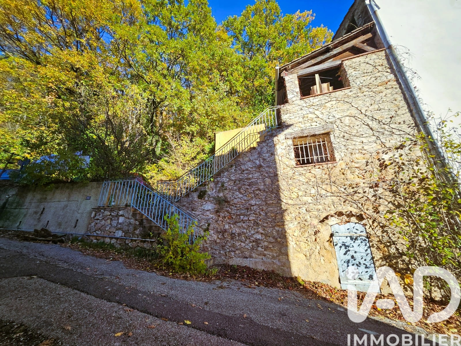 Vente maison à Montferrat (83131) : maison de village 6 pièces 117 m² — 4