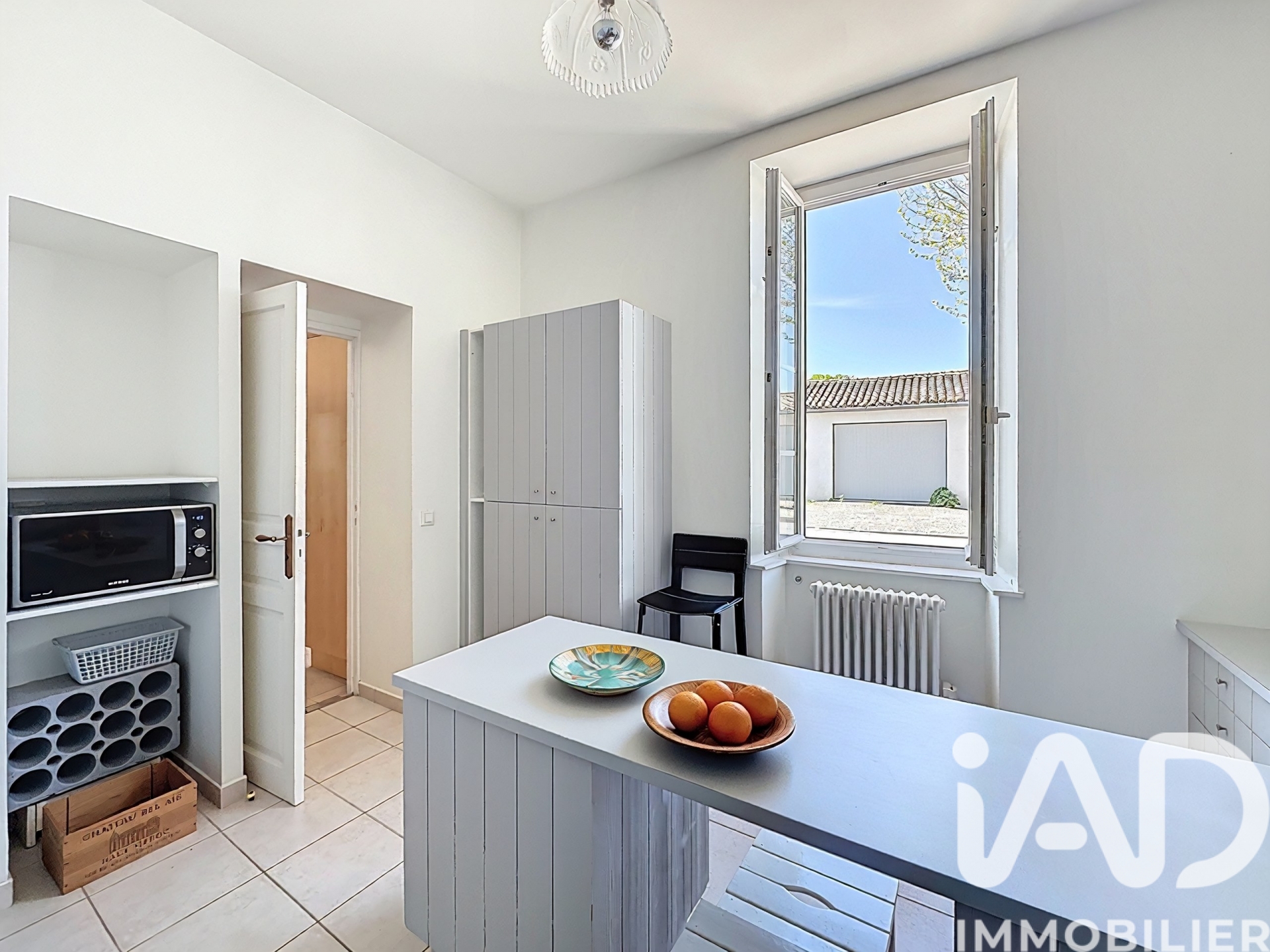Vente maison à Saint-Martin-de-Ré (17410) : maison de ville 7 pièces 198 m² - 2008428 — 6