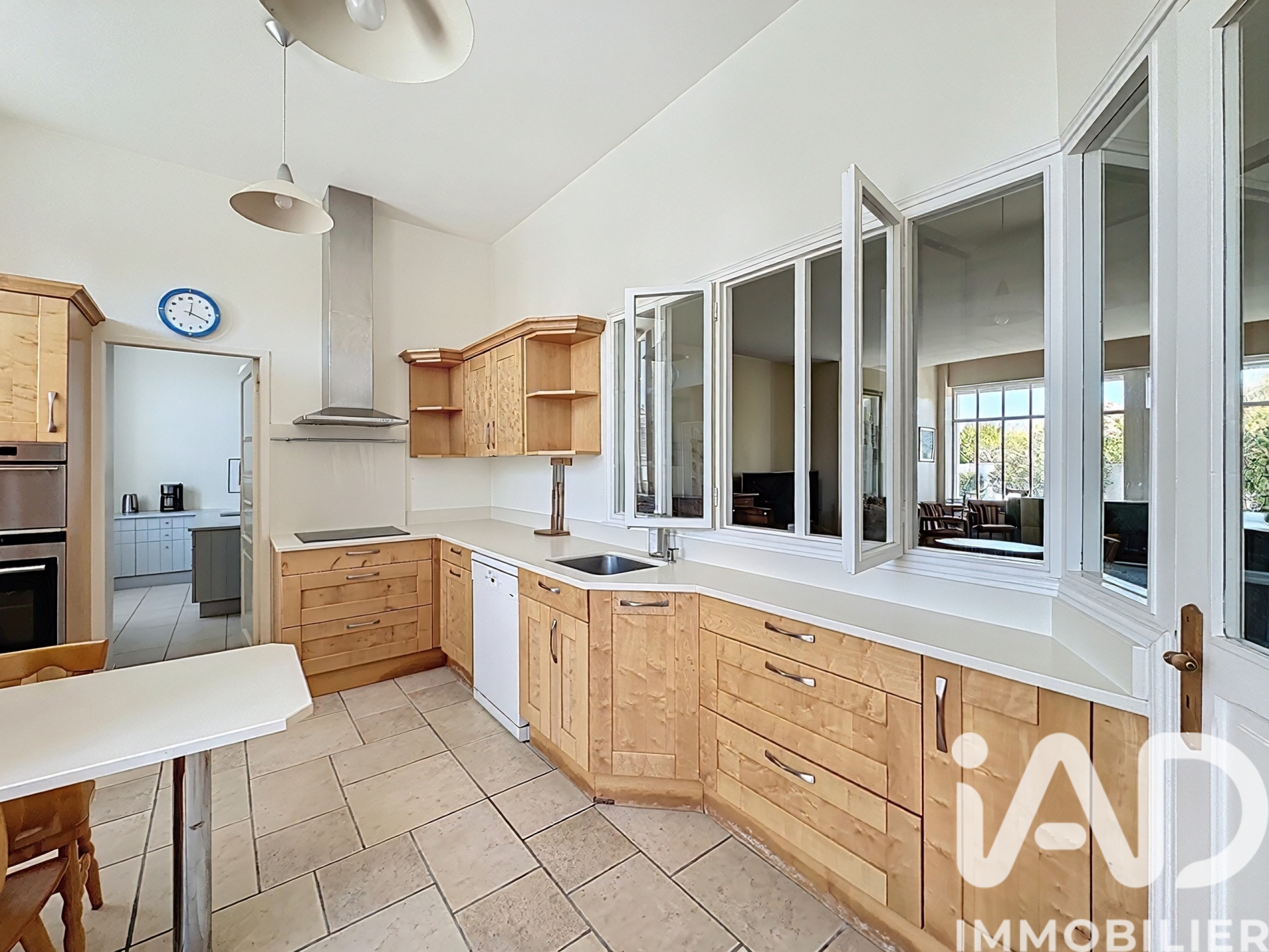 Vente maison à Saint-Martin-de-Ré (17410) : maison de ville 7 pièces 198 m² - 2008428 — 7
