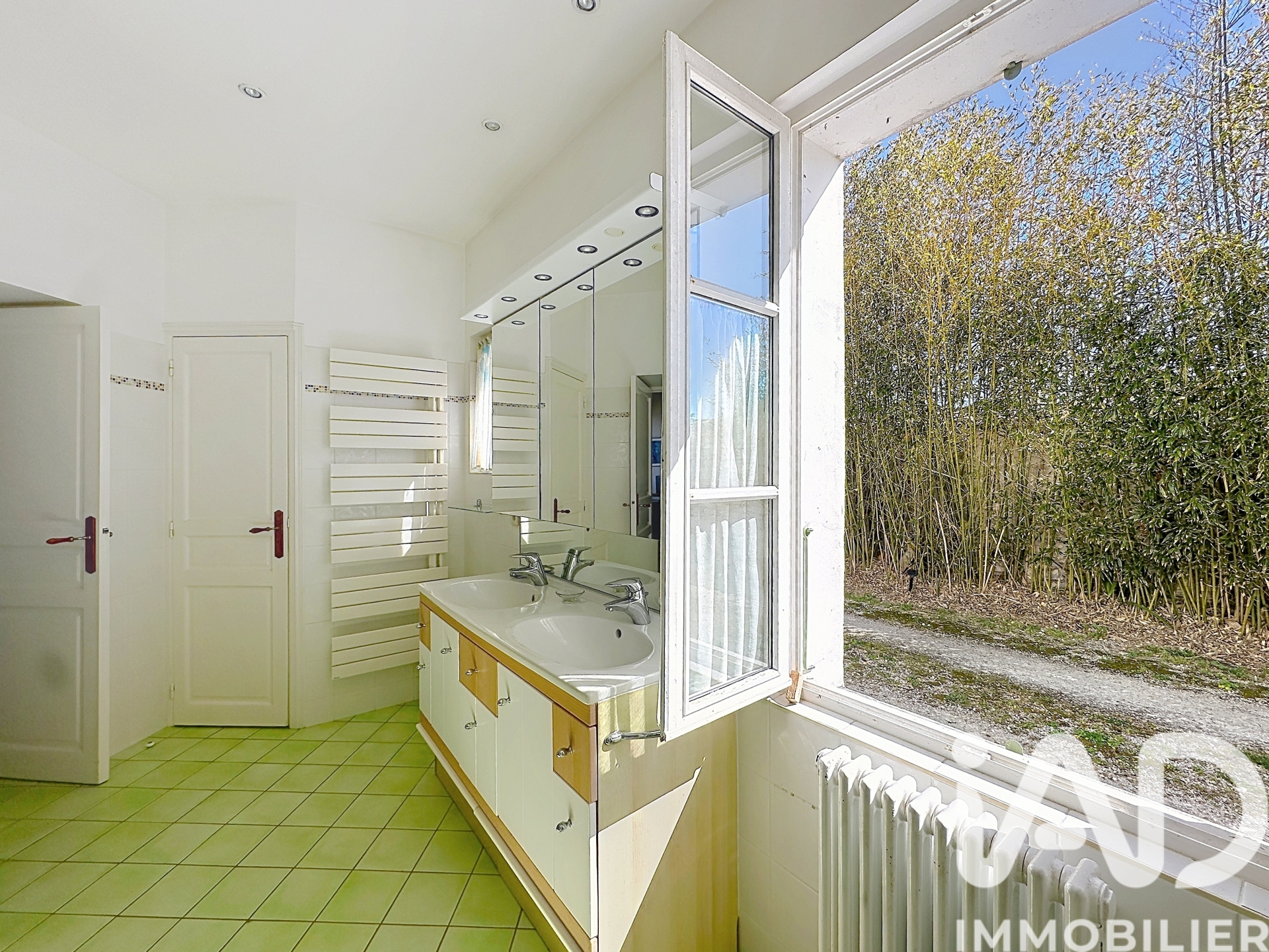 Vente maison à Saint-Martin-de-Ré (17410) : maison de ville 7 pièces 198 m² - 2008428 — 11