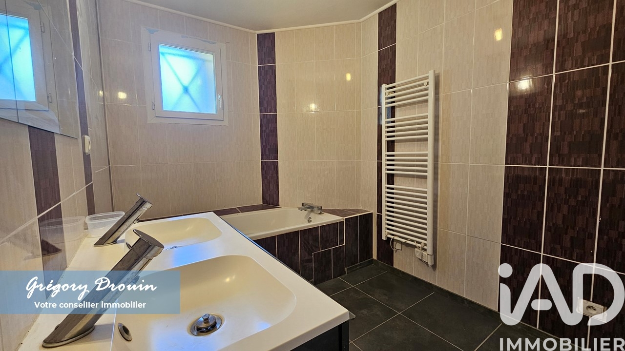 Vente maison à Ferrières-en-Gâtinais (45210) : maison traditionnelle 6 pièces 140 m² - 1993739 — 9