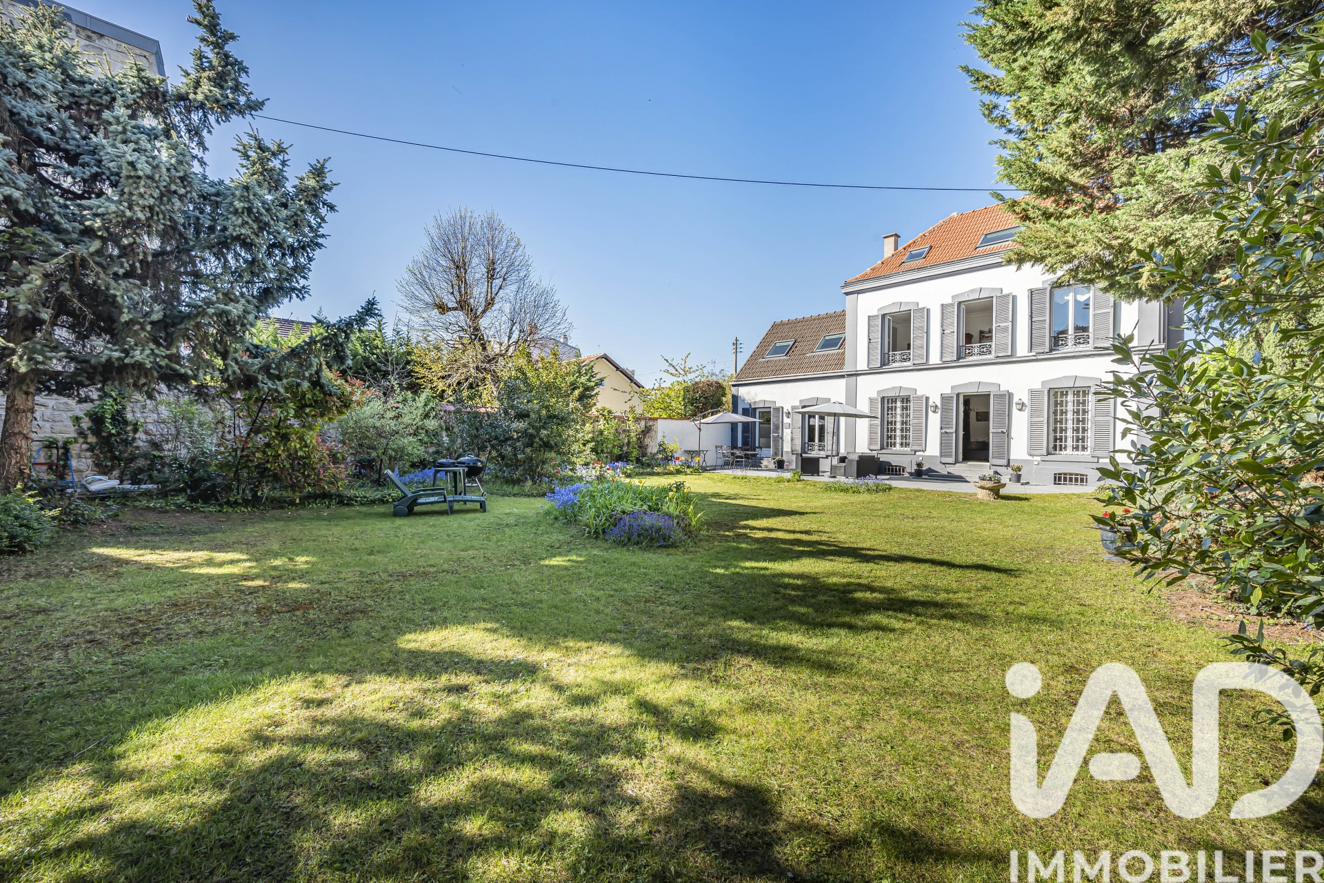 Maison à vendre à BOIS COLOMBES — 2 590 000 € — IAD France