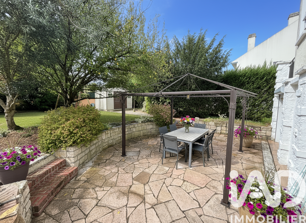 Vente maison à Noisy-le-Grand (93160) : maison 5 pièces 111 m² - 1996347 — 12
