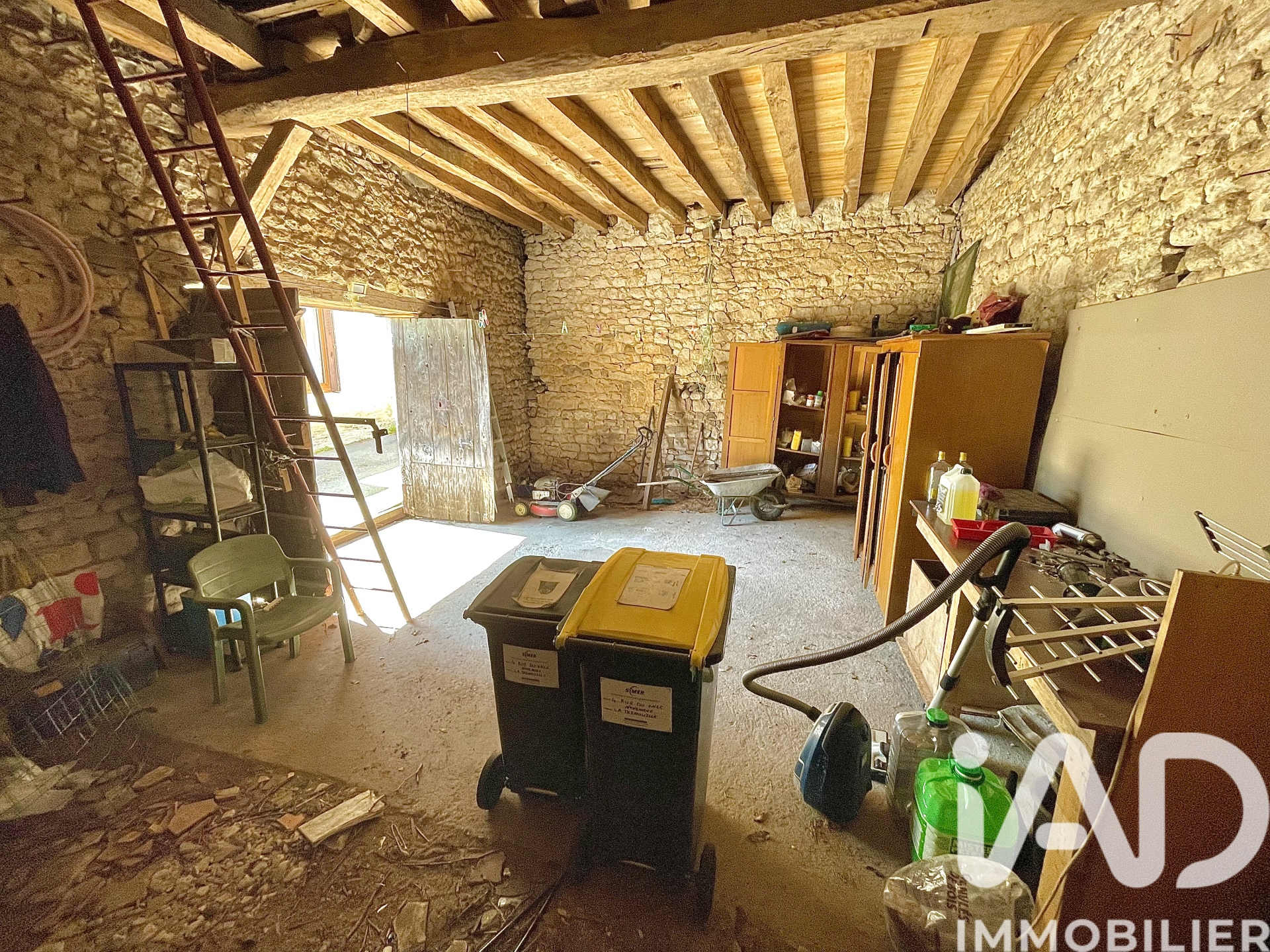 Vente maison à La Trimouille (86290) : maison de village 3 pièces 78 m² - 1993423 — 12