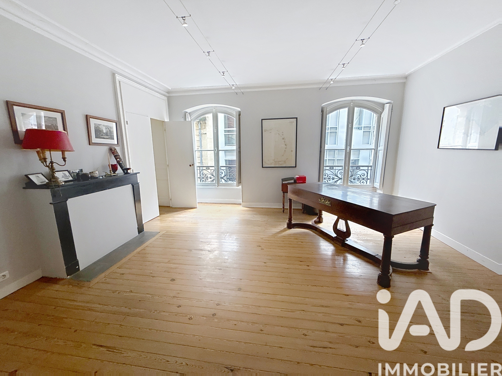 Appartement à vendre à Bordeaux — 570 000 € — IAD France