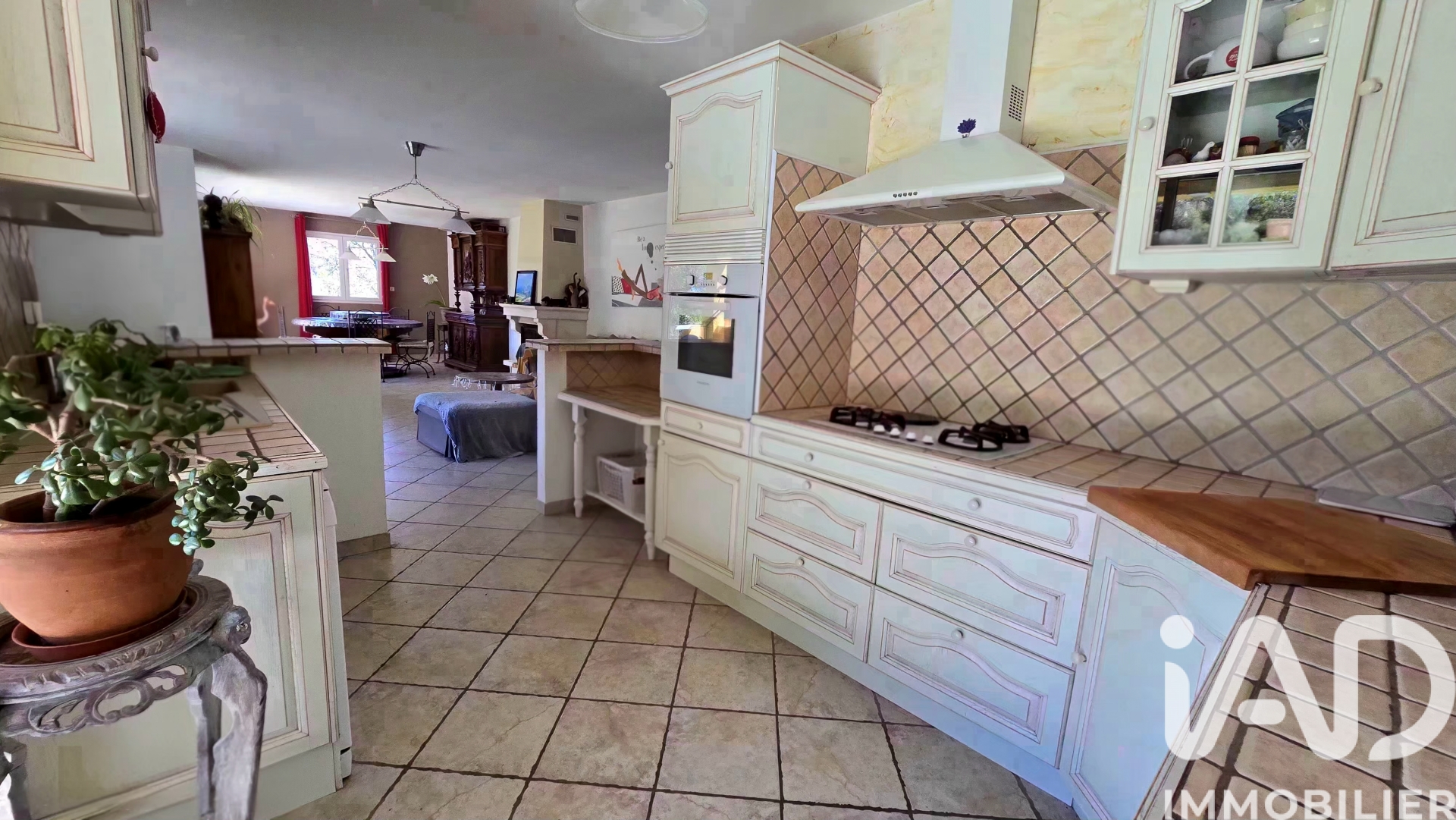 Vente maison à Gonfaron (83590) : maison 7 pièces 187 m² — 6
