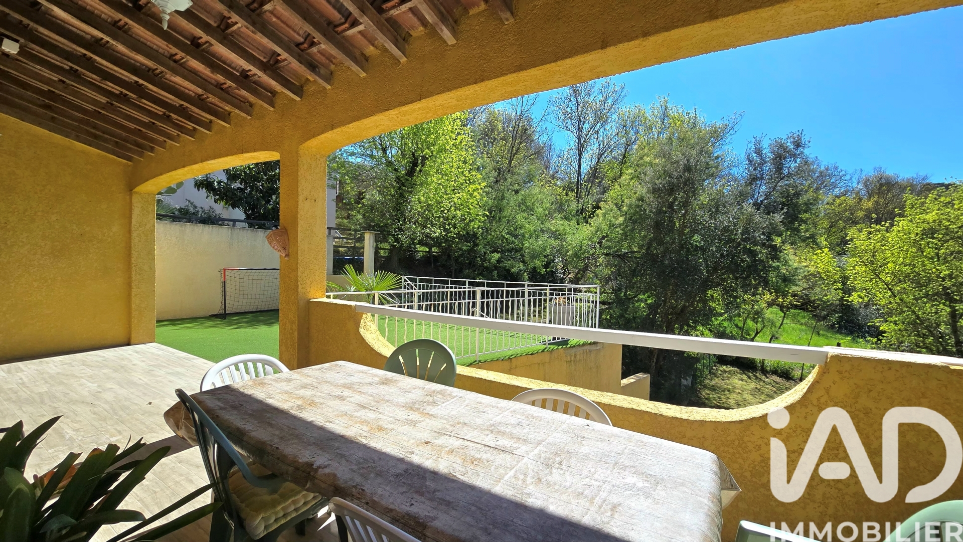 Vente maison à Gonfaron (83590) : maison 7 pièces 187 m² — 8