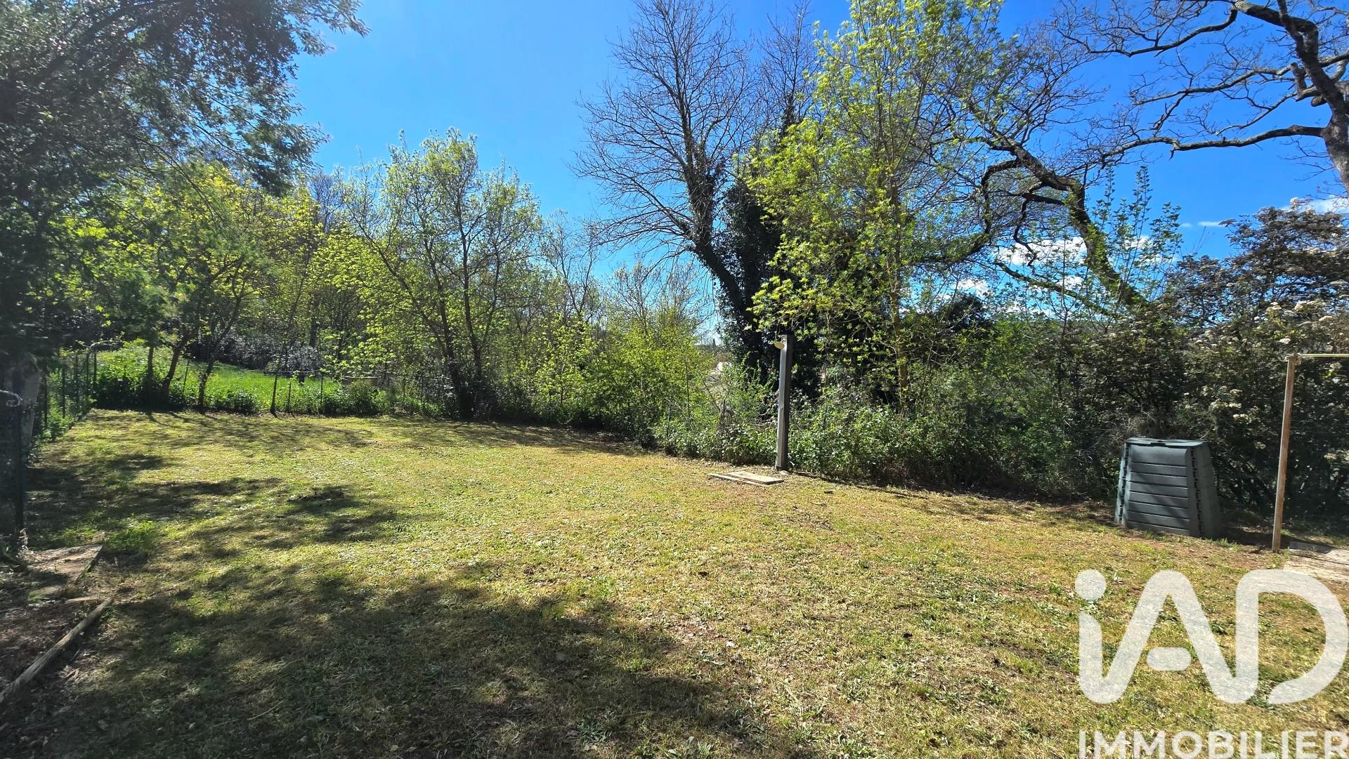 Vente maison à Gonfaron (83590) : maison 7 pièces 187 m² — 23