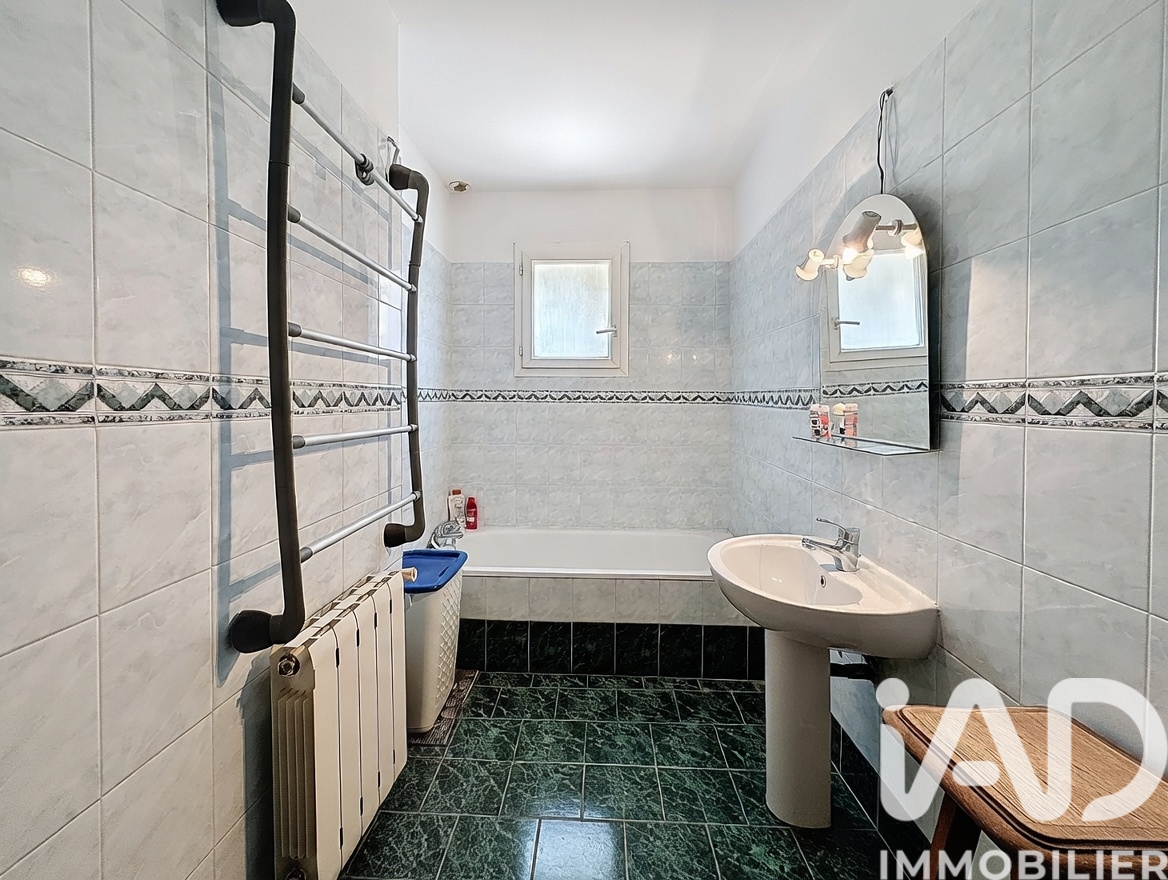 Vente maison à Tarascon (13150) : maison 5 pièces 90 m² — 8