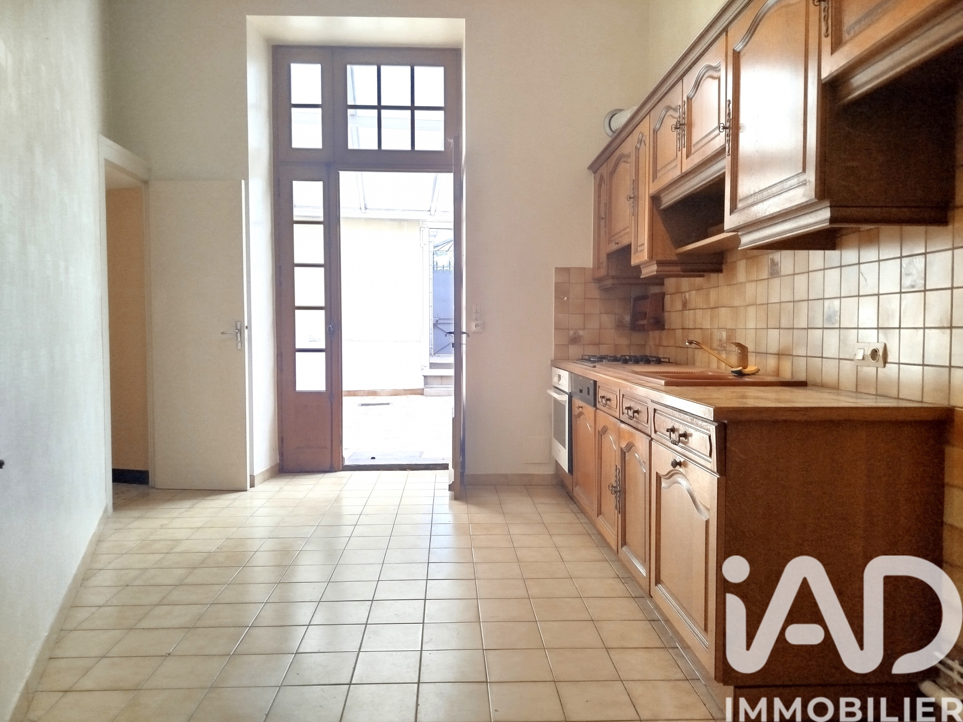 Vente maison à Chinon (37500) : maison traditionnelle 7 pièces 180 m² — 9