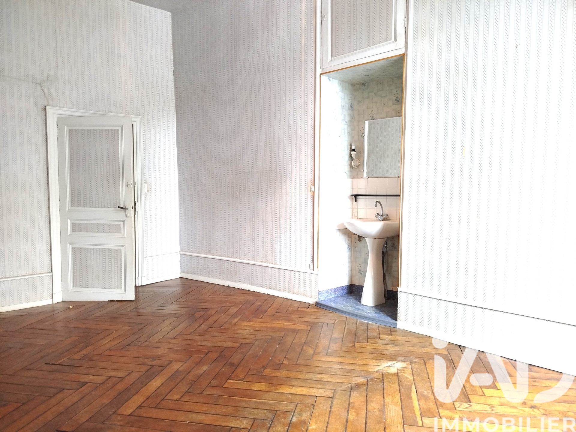 Vente maison à Chinon (37500) : maison traditionnelle 7 pièces 180 m² — 15