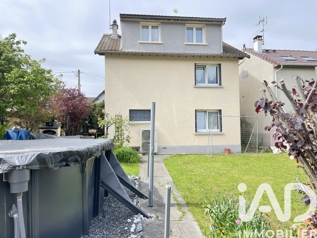 Vente maison à Vaujours (93410) : maison traditionnelle 6 pièces 119 m² — 27