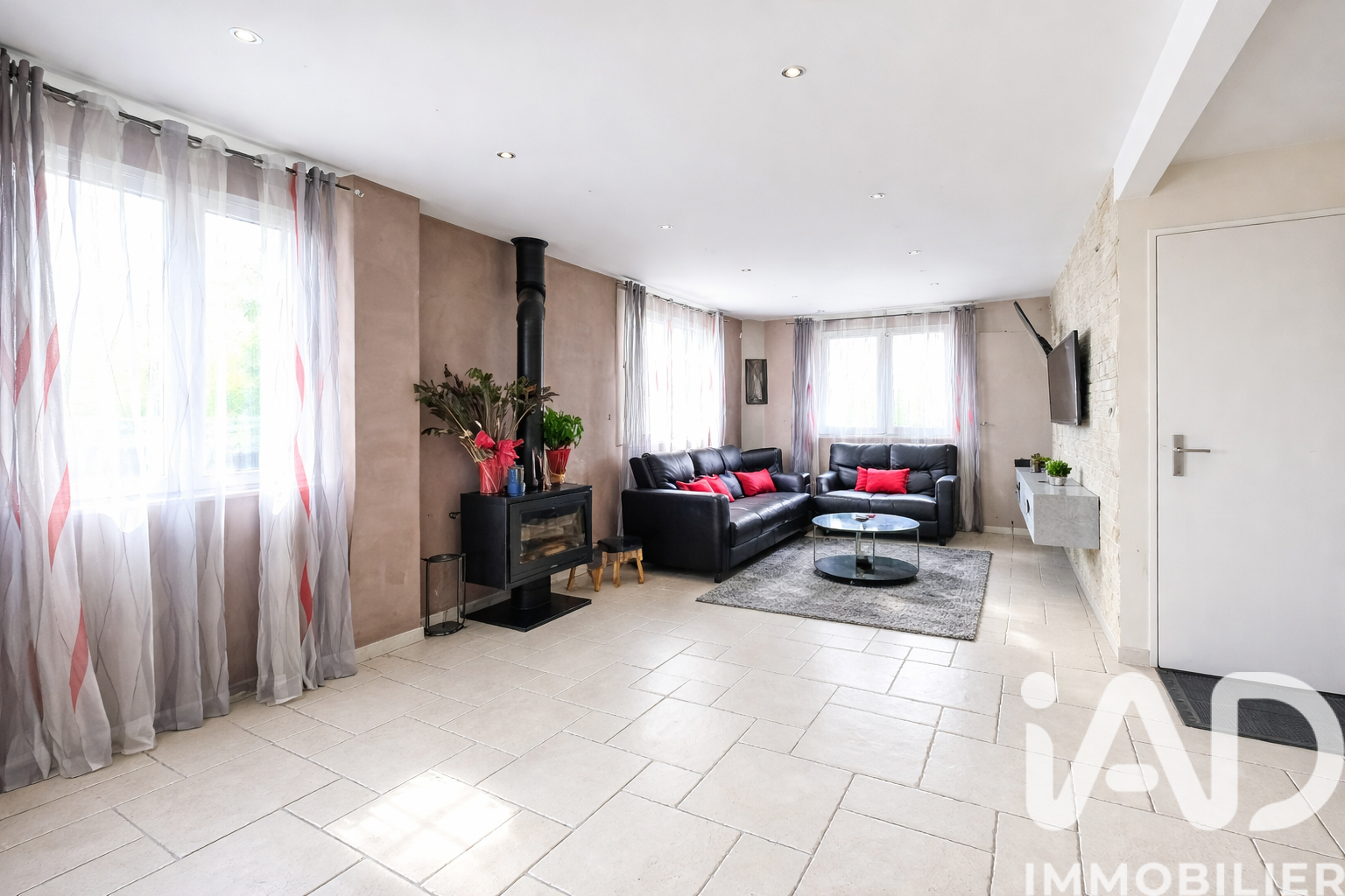 Vente maison à Vaujours (93410) : maison traditionnelle 6 pièces 119 m² — 6