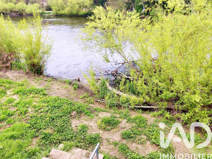 Vente maison à Montmorillon (86500) : maison de ville 6 pièces 125 m² — 30