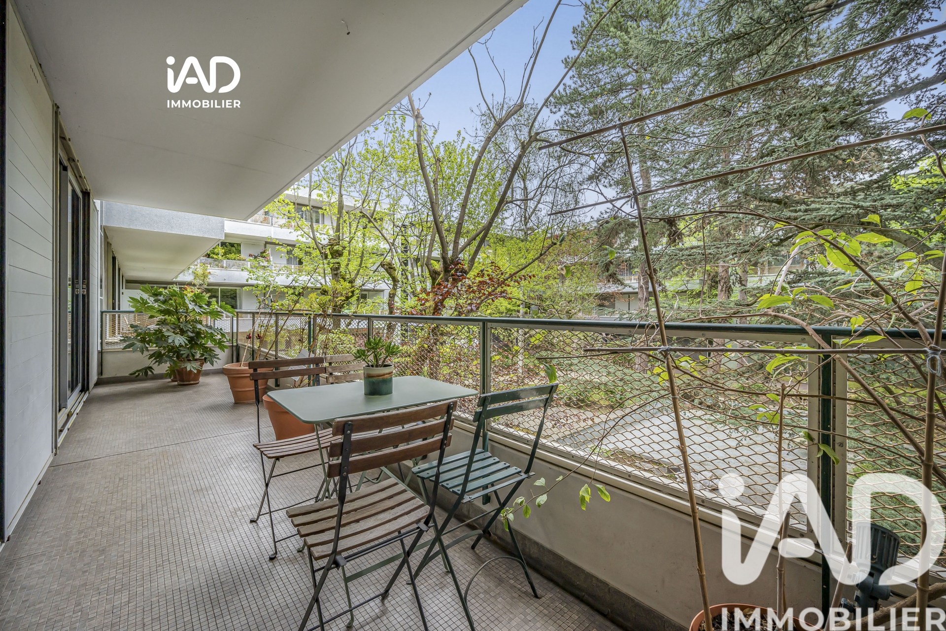 Appartement à vendre à Rueil-Malmaison — 520 000 € — IAD France