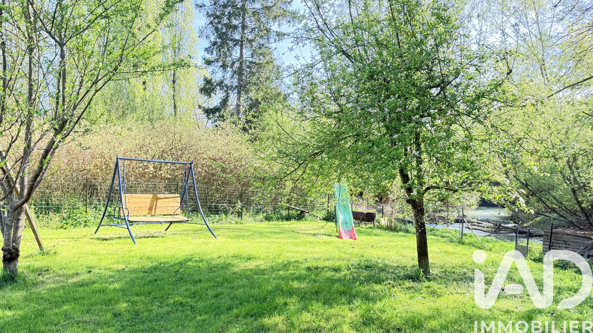 Vente maison à Vouziers (08400) : maison de ville 5 pièces 128 m² — 24
