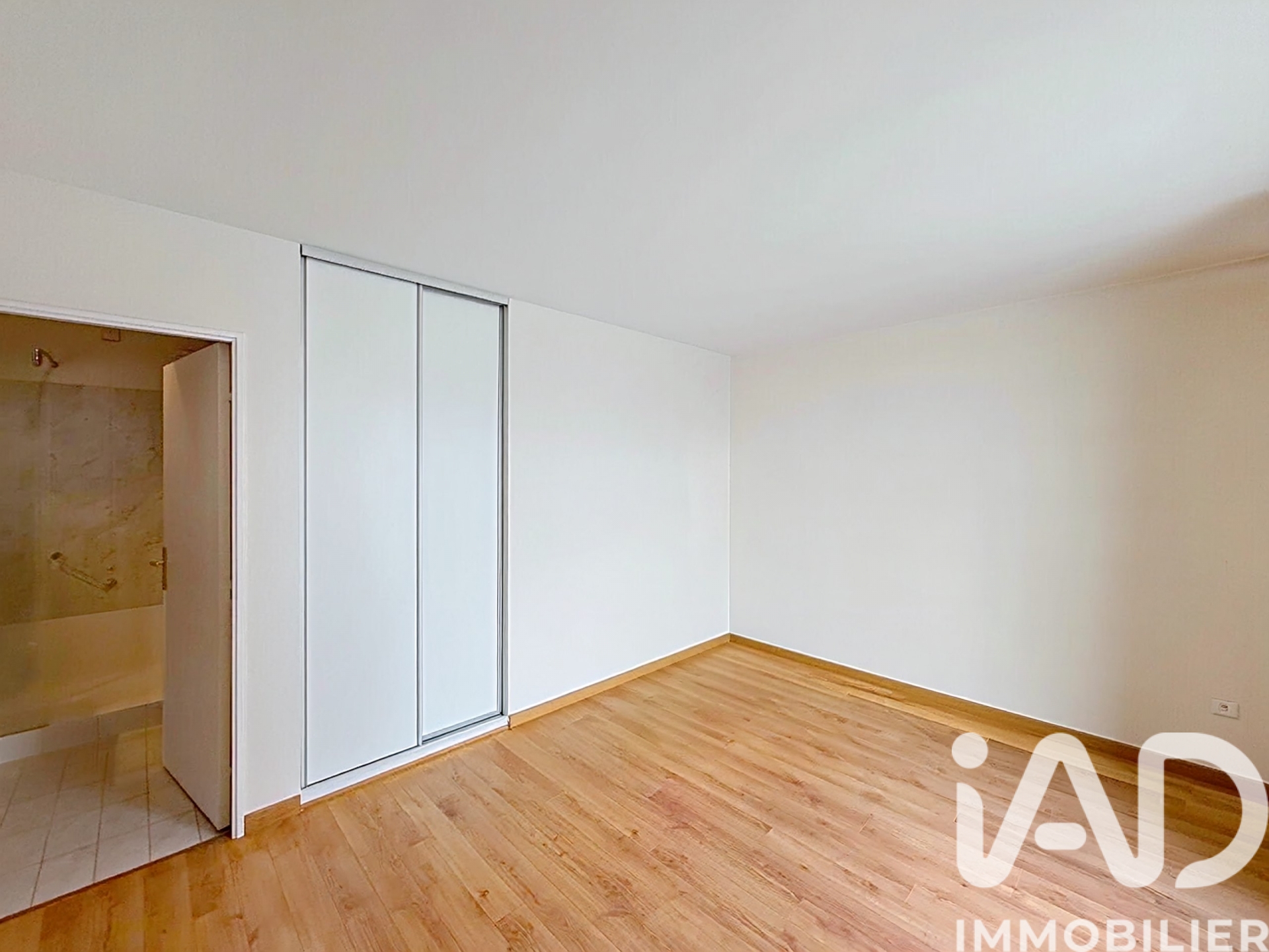 Vente appartement à Levallois-Perret (92300) : appartement 2 pièces 53 m² - 2001832 — 10