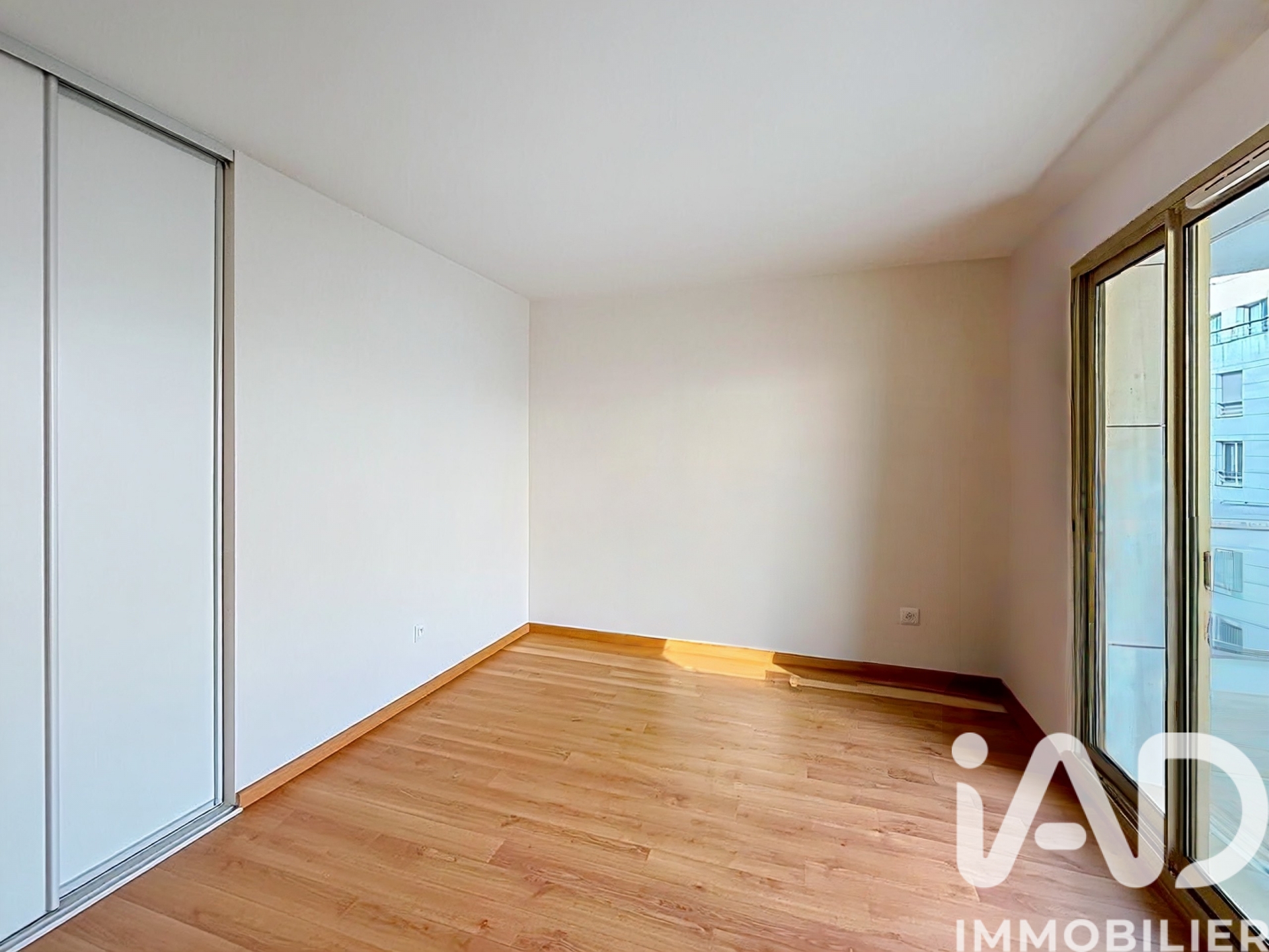 Vente appartement à Levallois-Perret (92300) : appartement 2 pièces 53 m² - 2001832 — 8