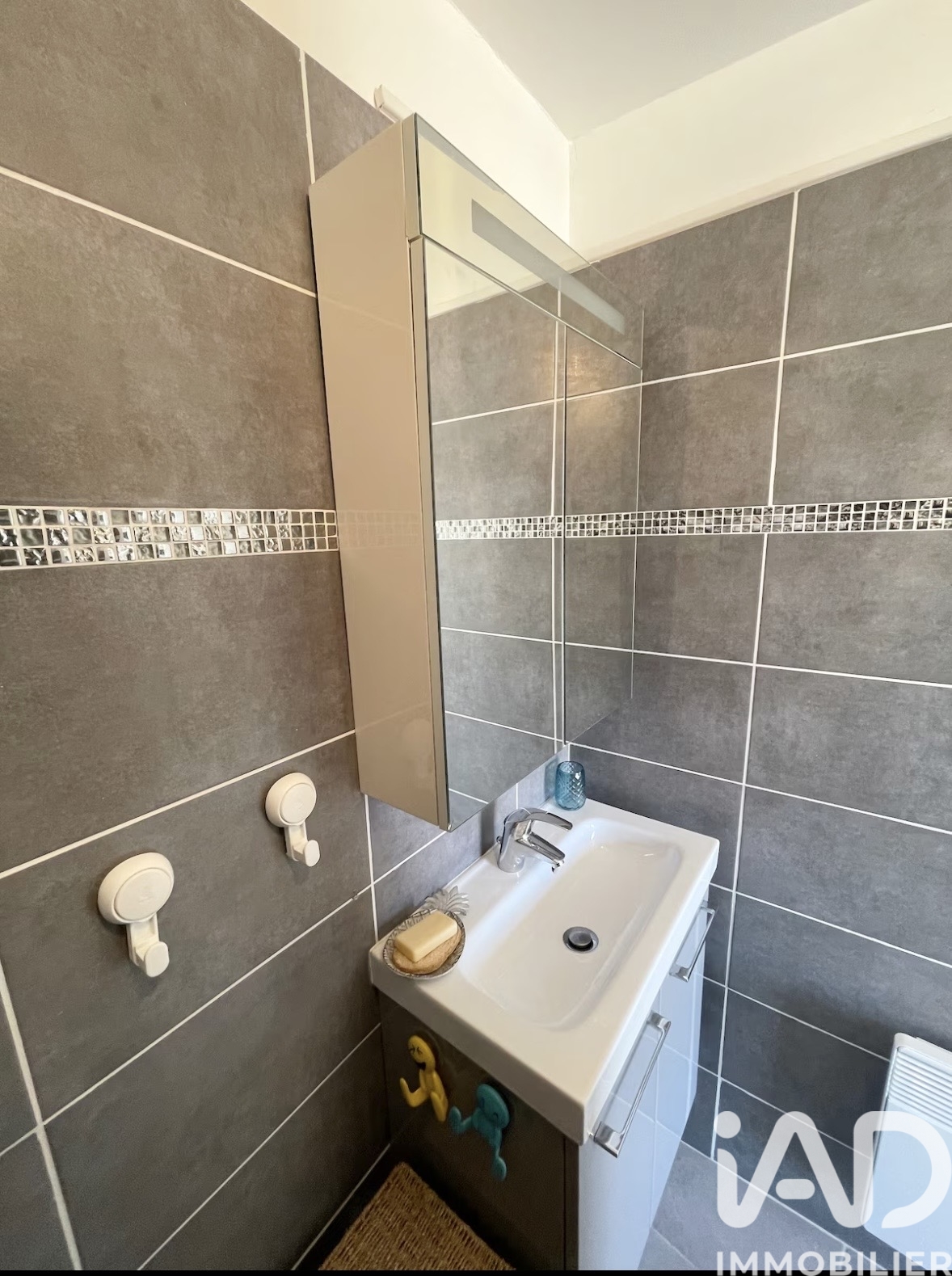 Vente appartement à Cassis (13260) : appartement 1 pièce 20 m² - 1999142 — 13