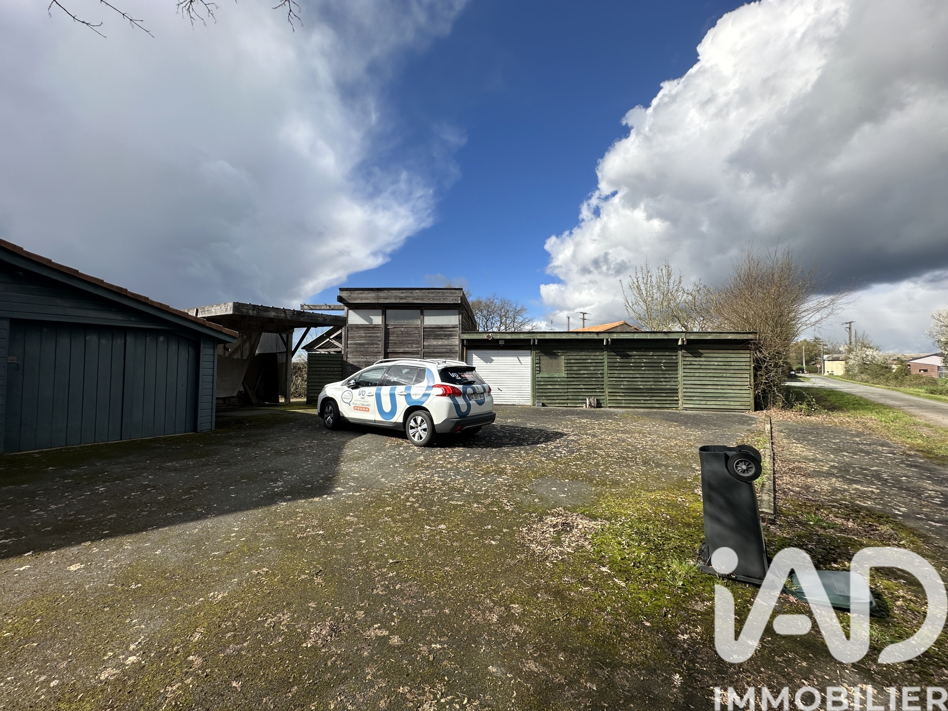 Vente maison à ESSARTS EN BOCAGE (85140) : maison 6 pièces 184 m² - 2108376 — 23