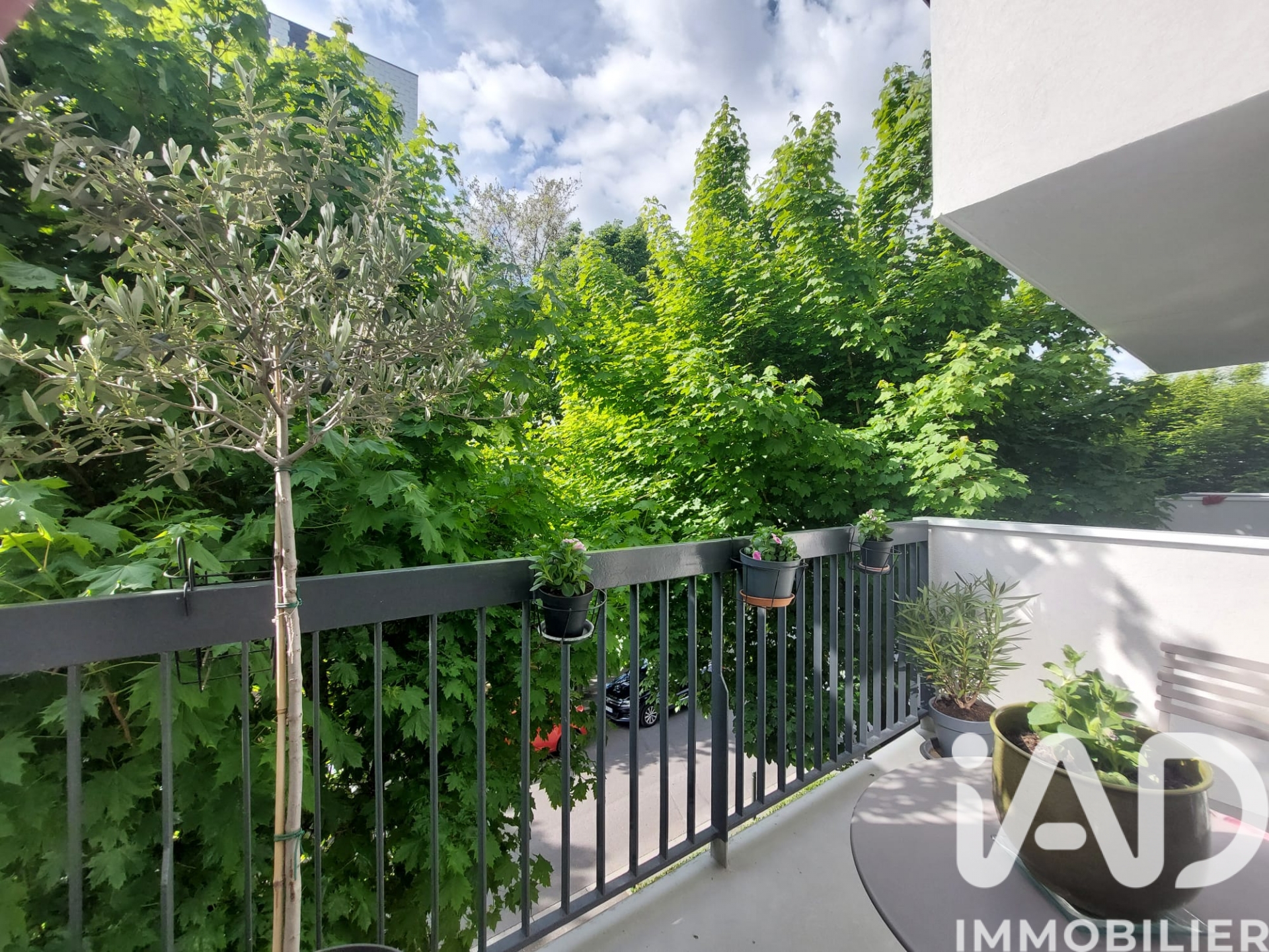 Appartement à vendre à Neuilly-sur-Marne — 225 000 € — IAD France