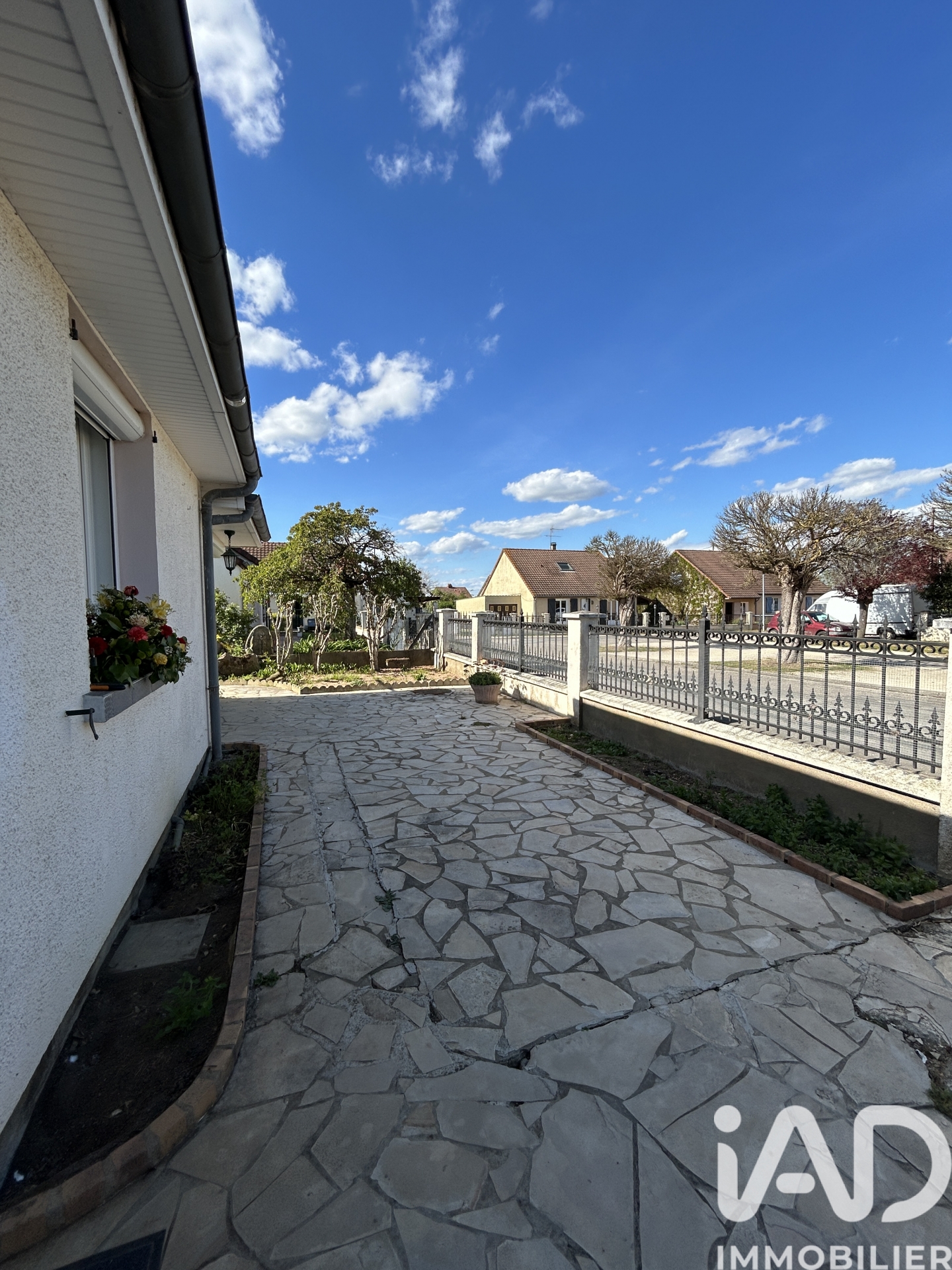 Vente maison à Lunery (18400) : maison 5 pièces 121 m² — 12