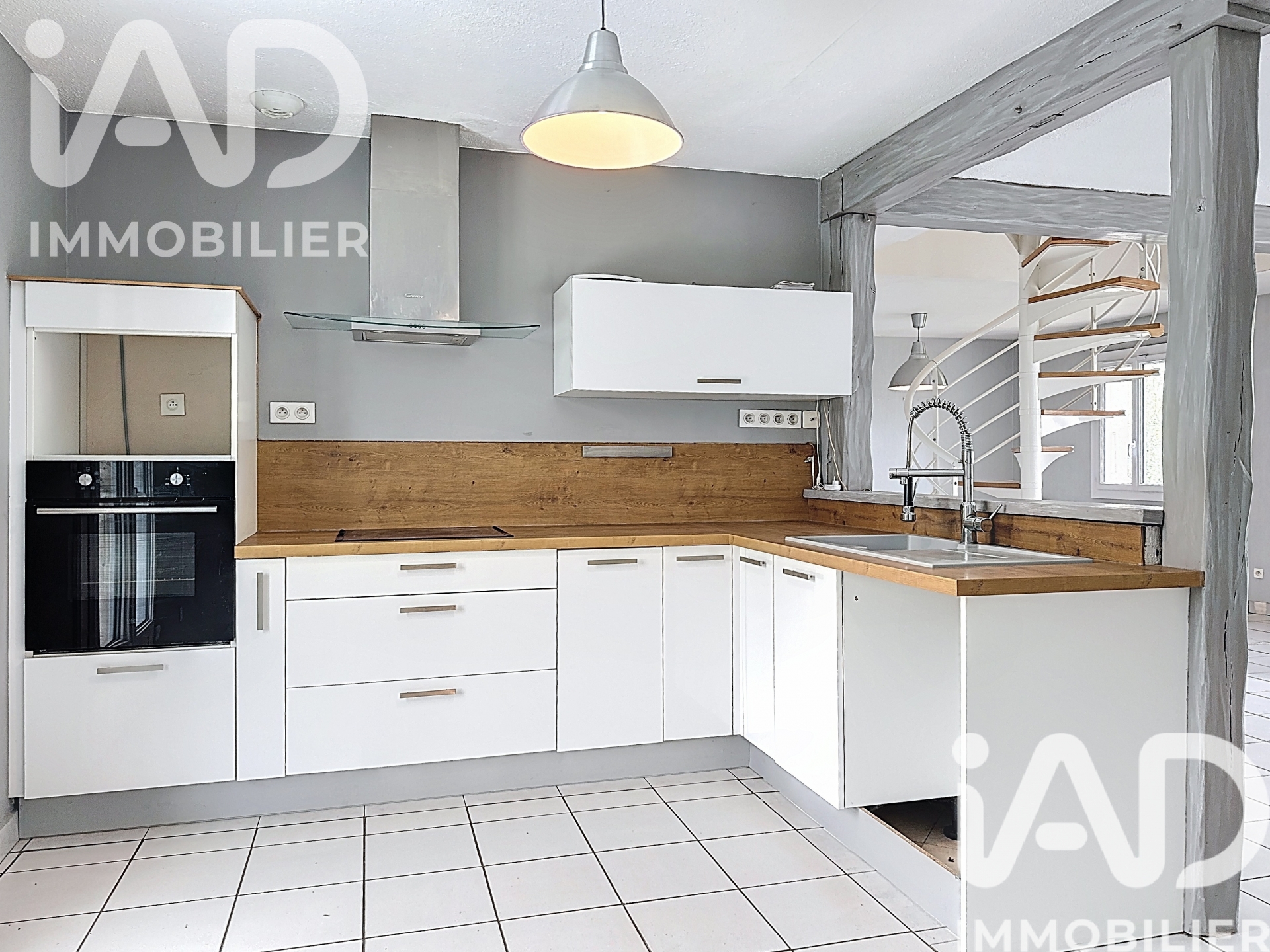 Vente maison à Villemandeur (45700) : maison traditionnelle 6 pièces 125 m² — 9