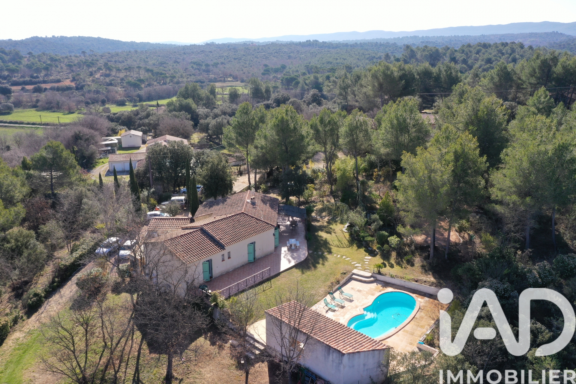 Vente maison à Jouques (13490) : maison 6 pièces 165 m² — 25