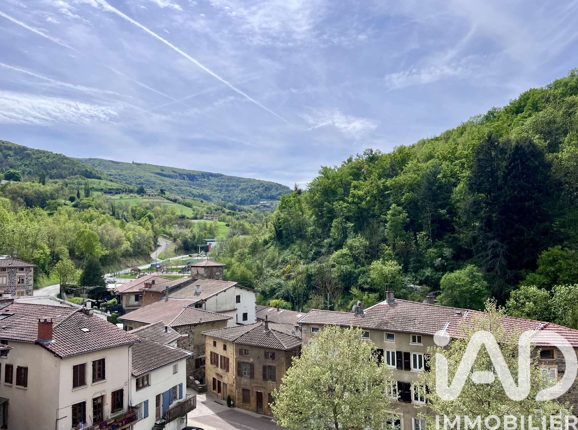 Vente maison à Courzieu (69690) : maison de village 3 pièces 95 m² — 2